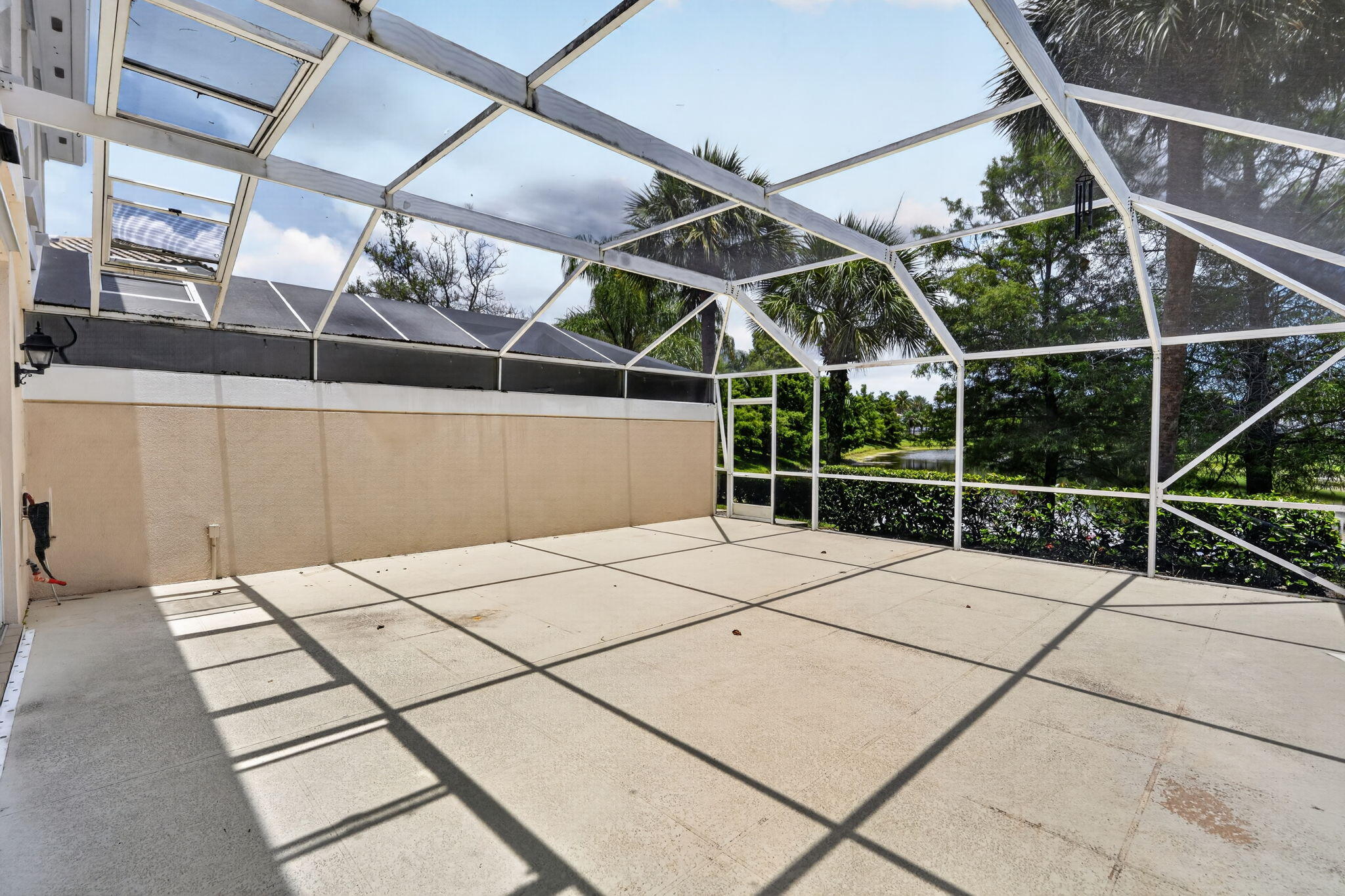 CATALINA LAKES - Residential Lease