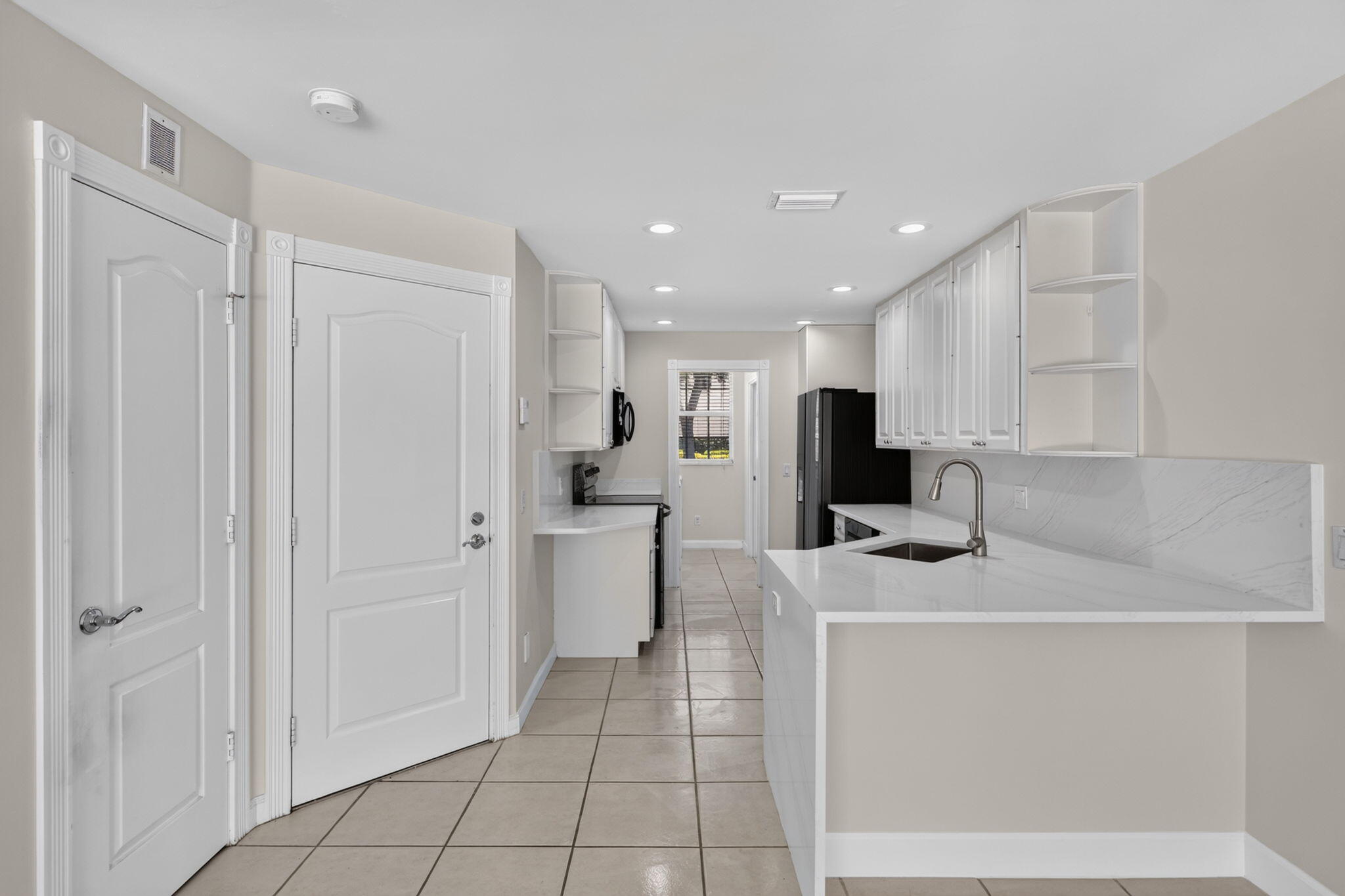 CATALINA LAKES - Residential Lease