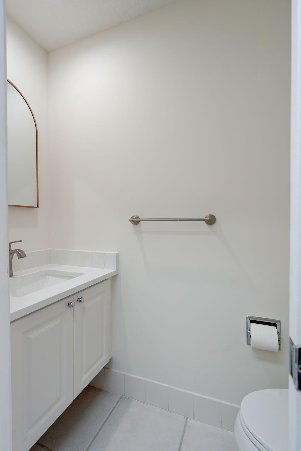 CATALINA LAKES - Residential Lease