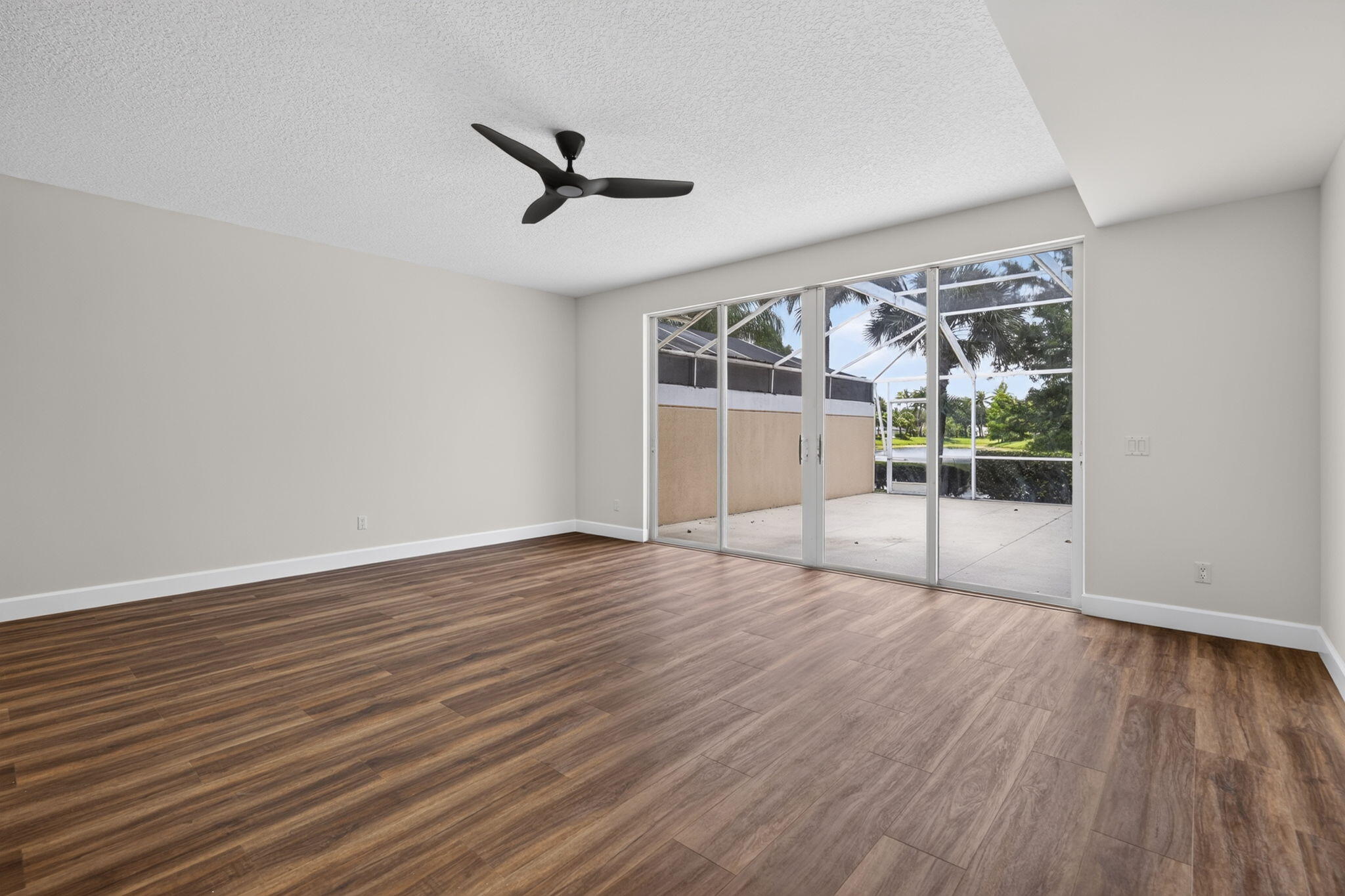 CATALINA LAKES - Residential Lease