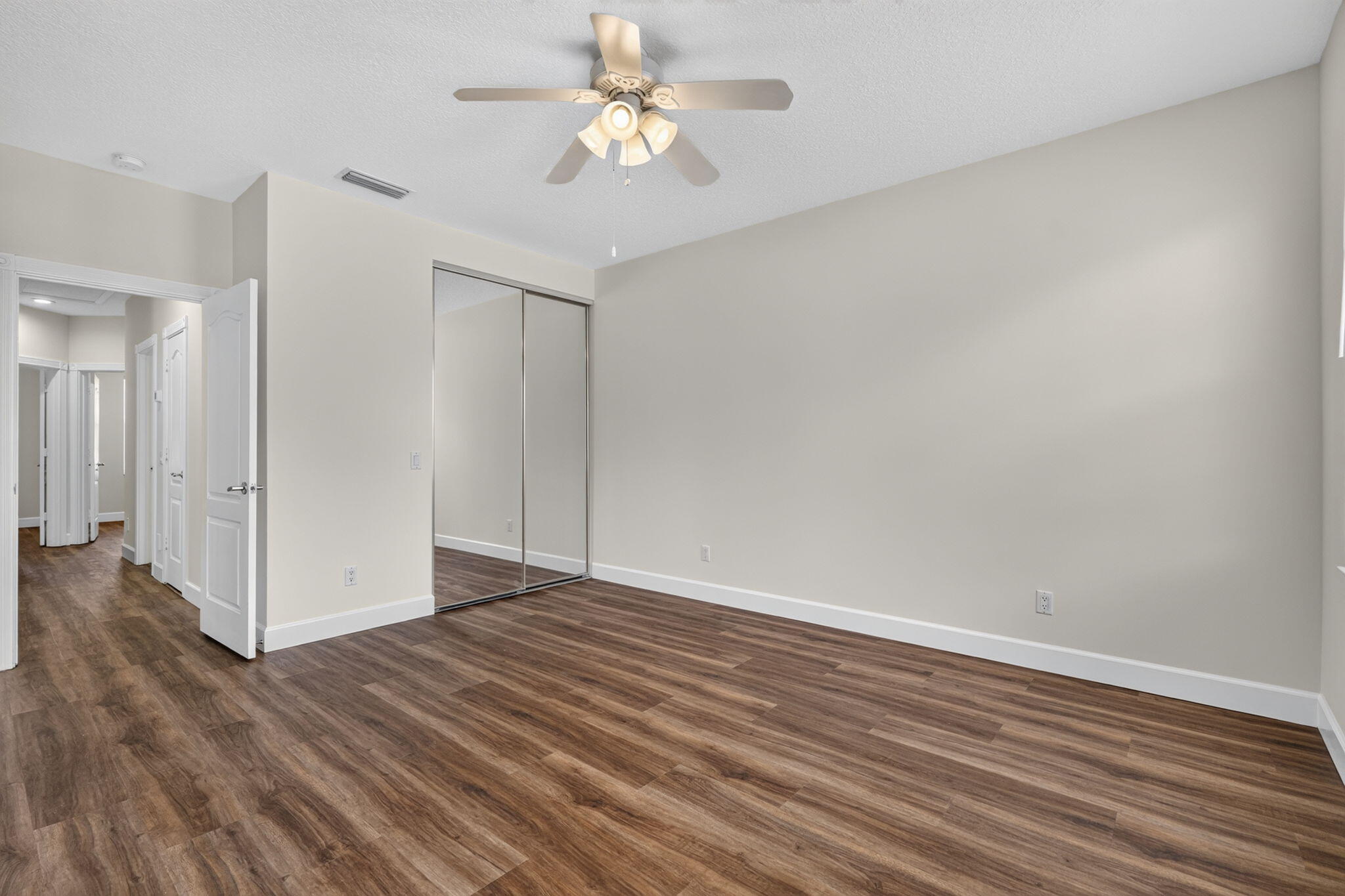CATALINA LAKES - Residential Lease