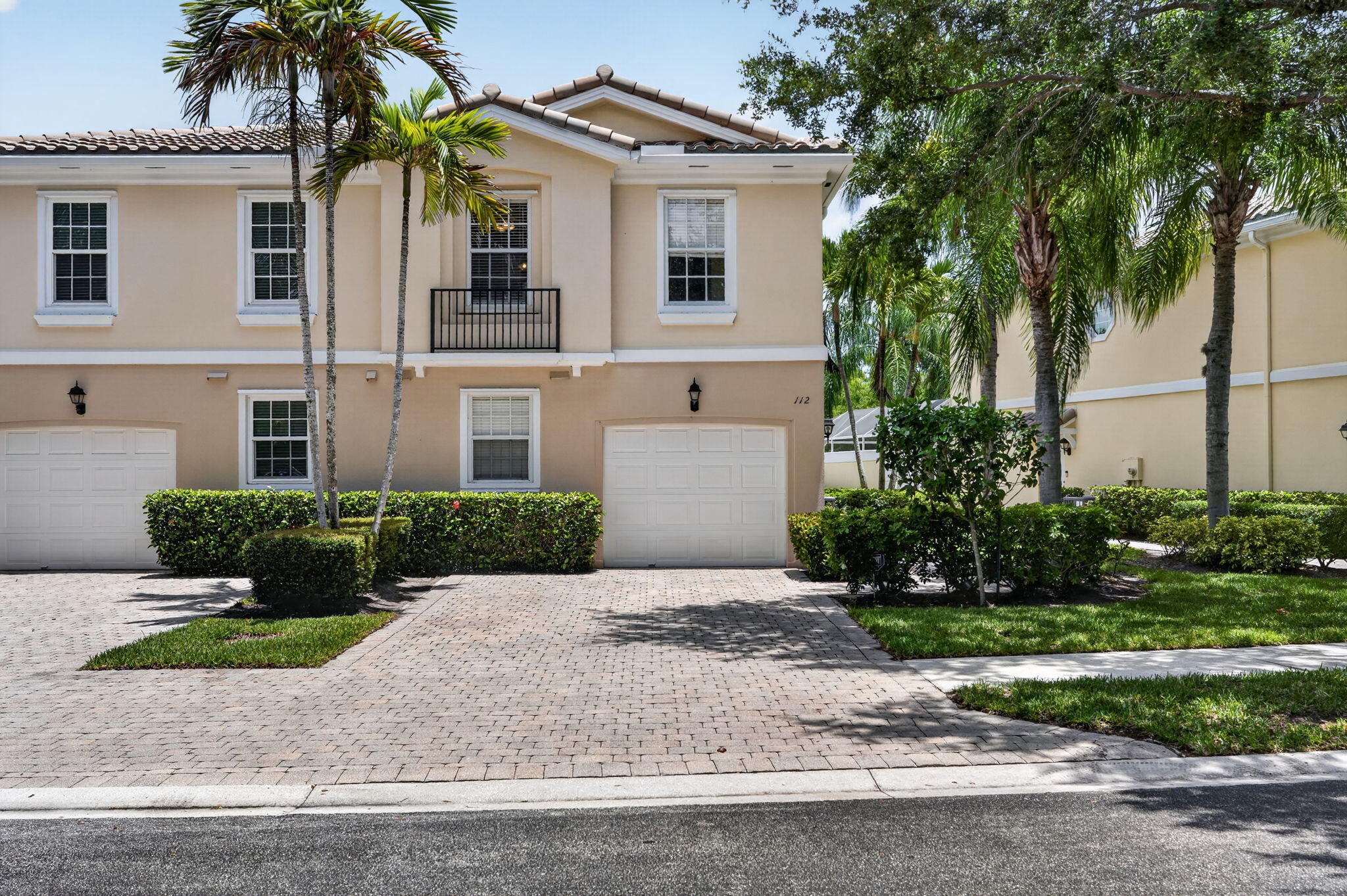 CATALINA LAKES - Residential Lease