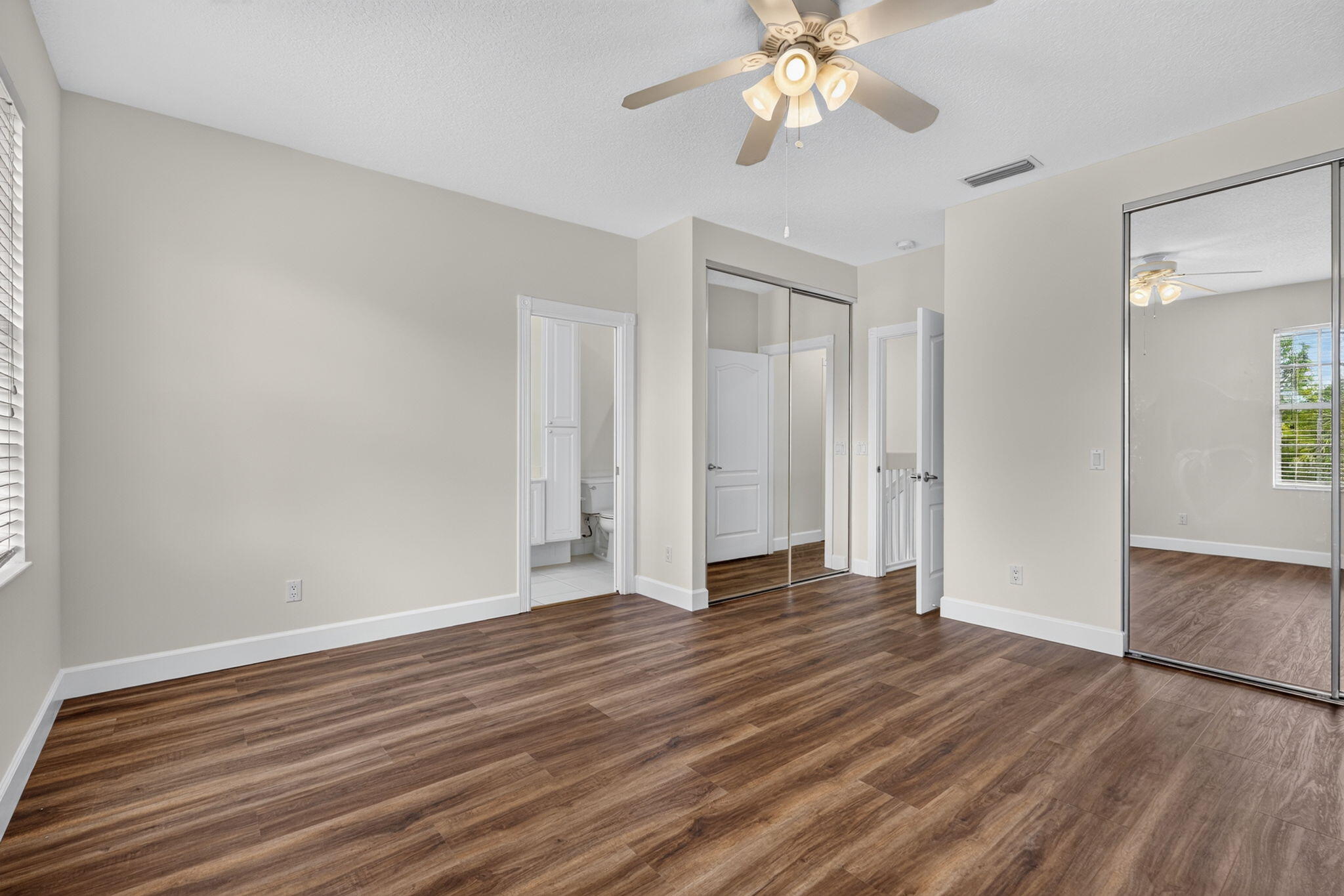 CATALINA LAKES - Residential Lease