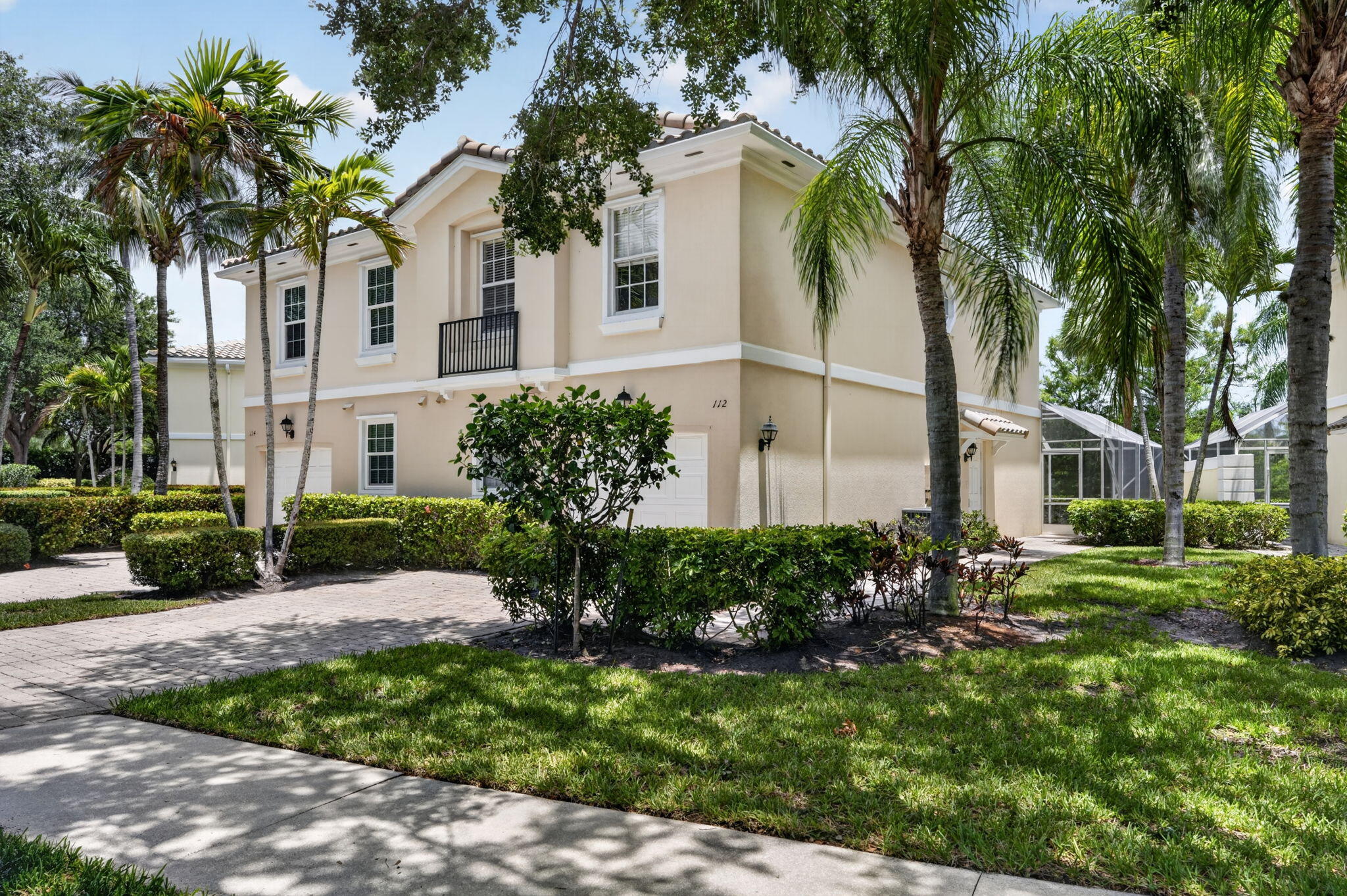 CATALINA LAKES - Residential Lease