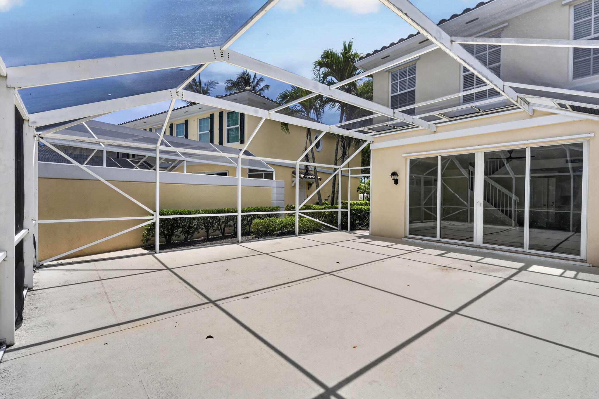 CATALINA LAKES - Residential Lease