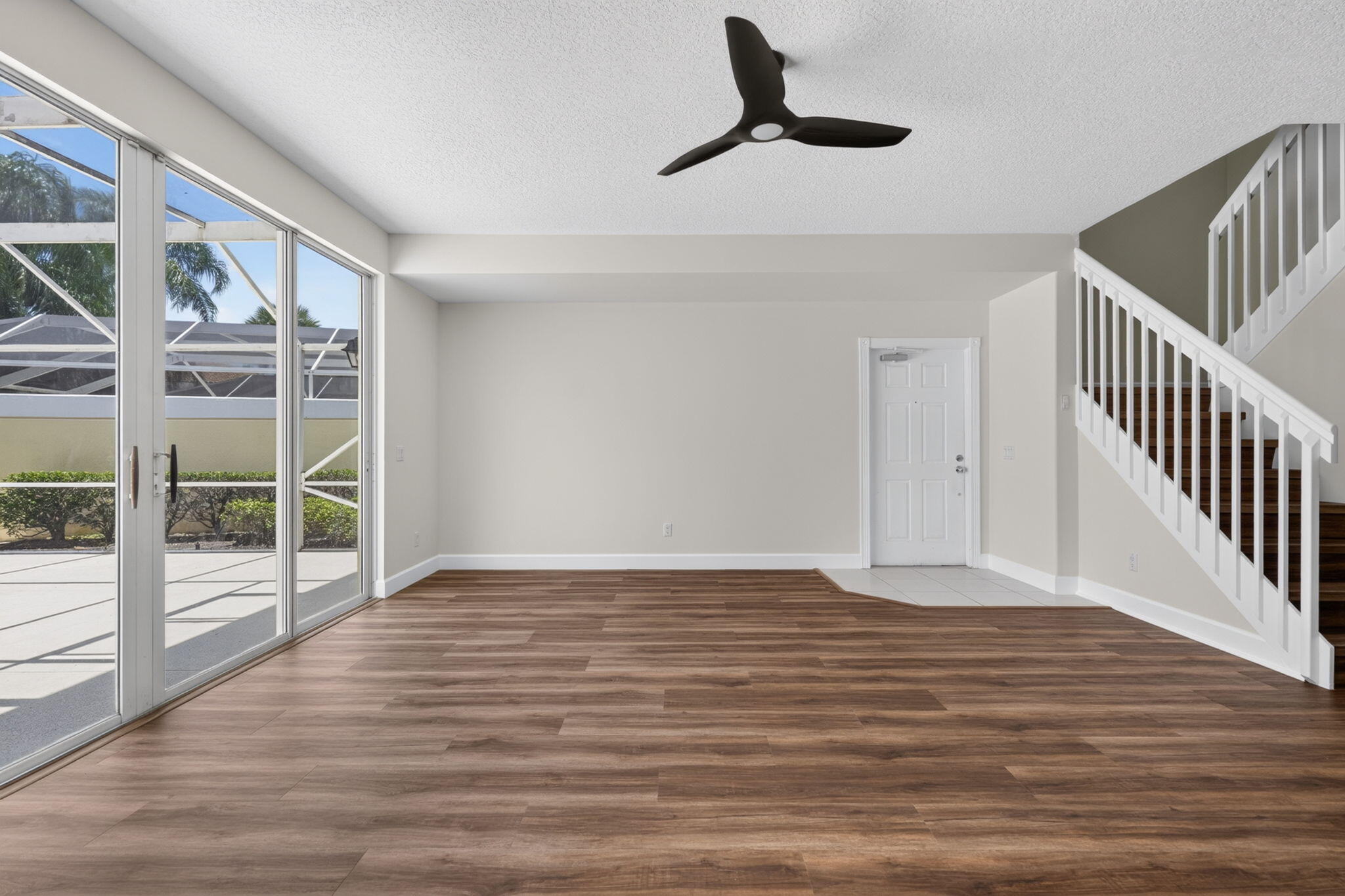 CATALINA LAKES - Residential Lease