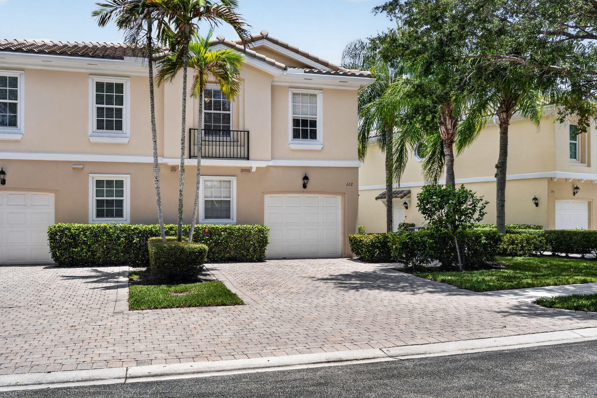 Beautifully updated 3BR/2.5BA waterfront townhome in the heart of Palm Beach Gardens! Enjoy peaceful water views from the enormous screened patio, creating the perfect outdoor living space for entertaining or relaxing year-round. Bright, open floor plan with spacious living and dining areas. The updated kitchen features new quartz countertops and newer appliances. Upstairs, the spacious primary suite offers a private retreat with an en-suite bath. Additional features include an attached garage and low-maintenance living. Residents enjoy a community pool and a prime location close to world-class shopping, fine dining, championship golf, marinas, beaches, and major highways. Move-in ready!