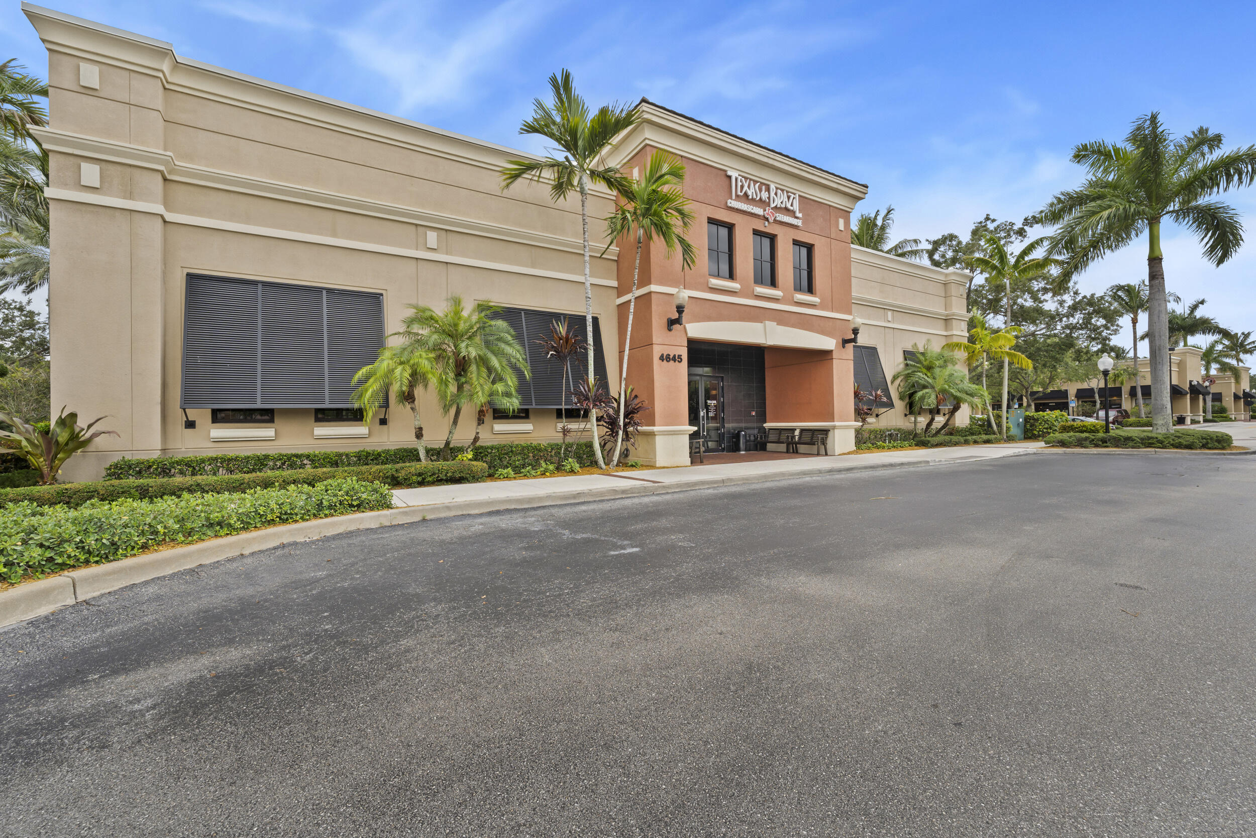 POINTE MIDTOWN - Residential