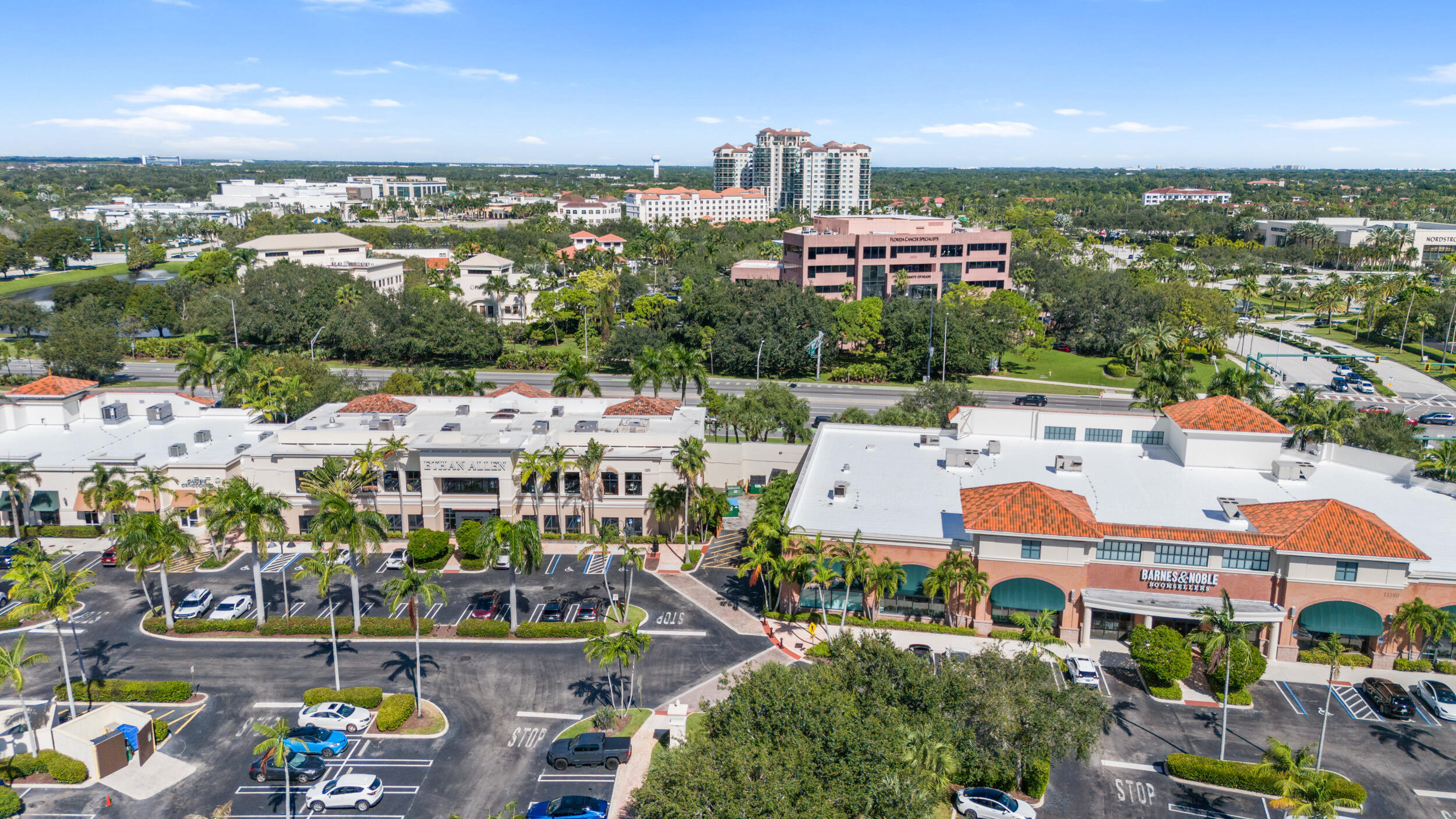 POINTE MIDTOWN - Residential