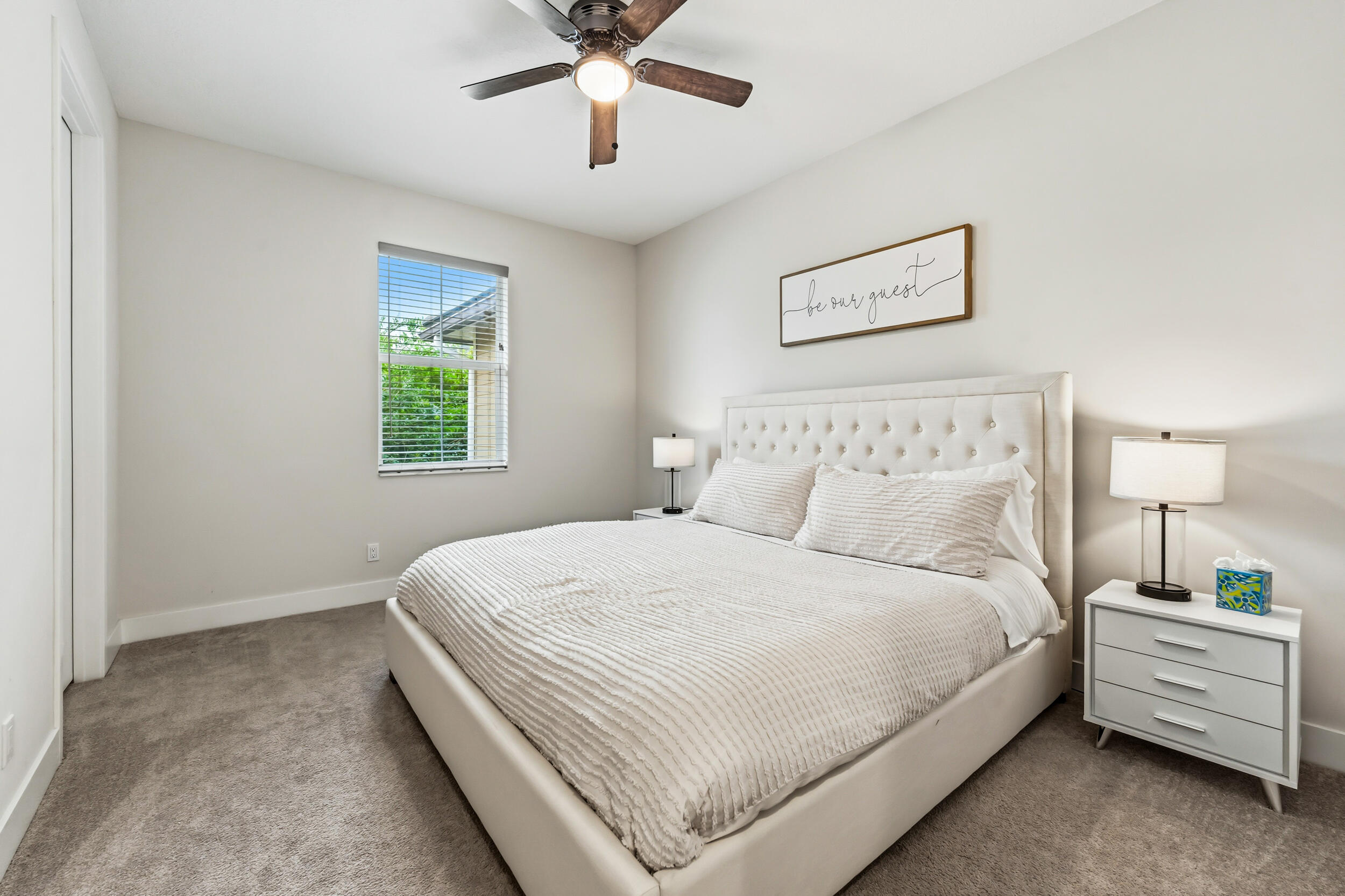 POINTE MIDTOWN - Residential