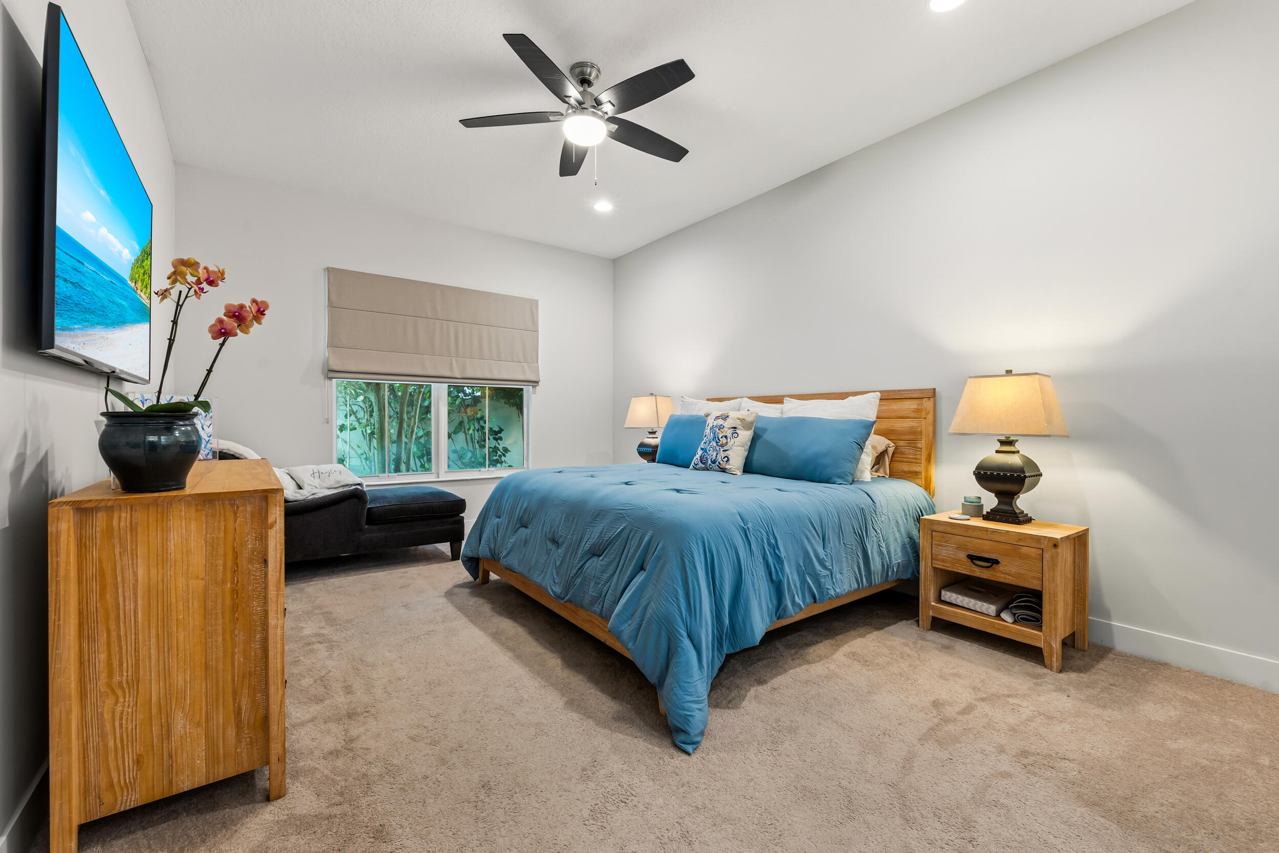 POINTE MIDTOWN - Residential
