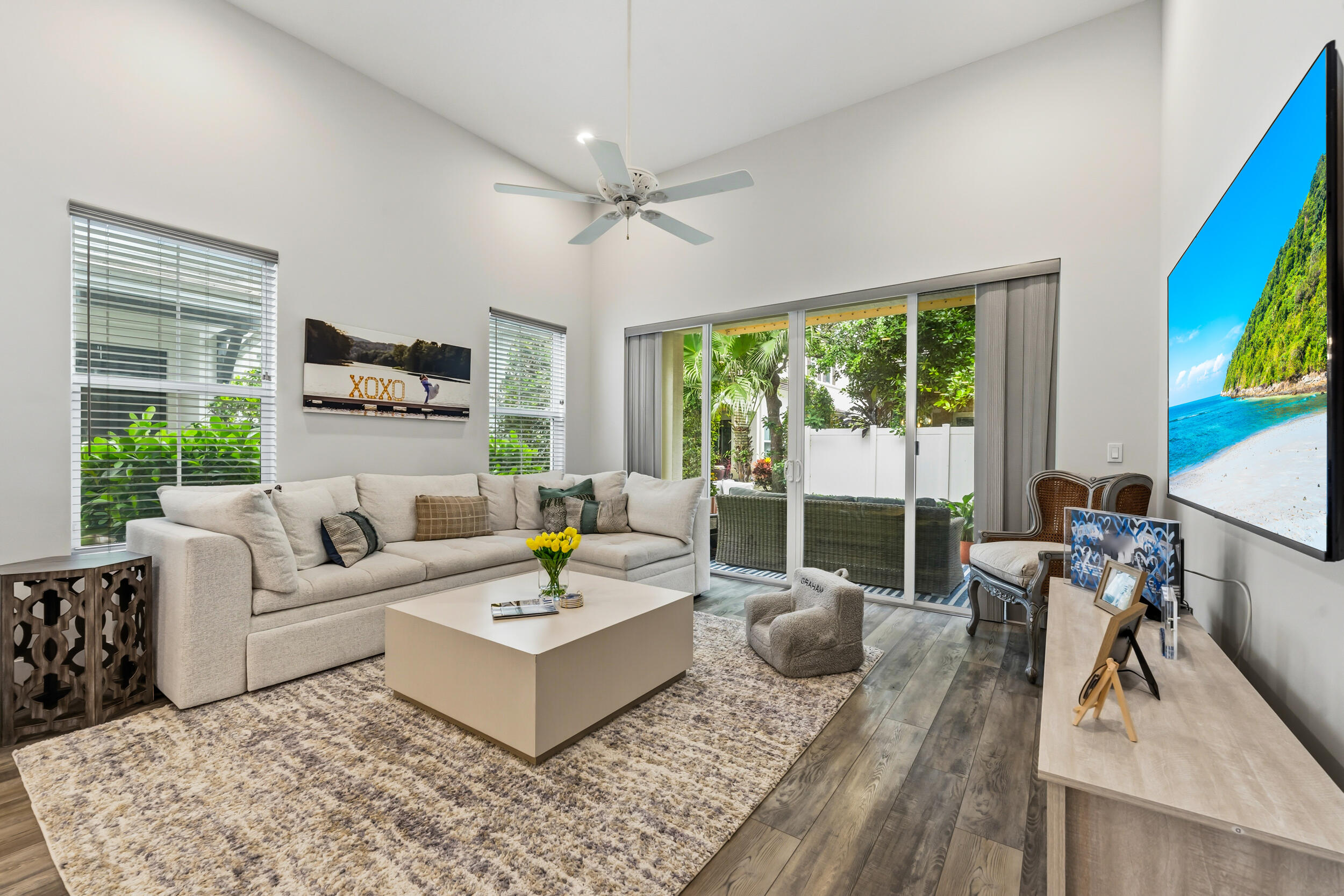 POINTE MIDTOWN - Residential