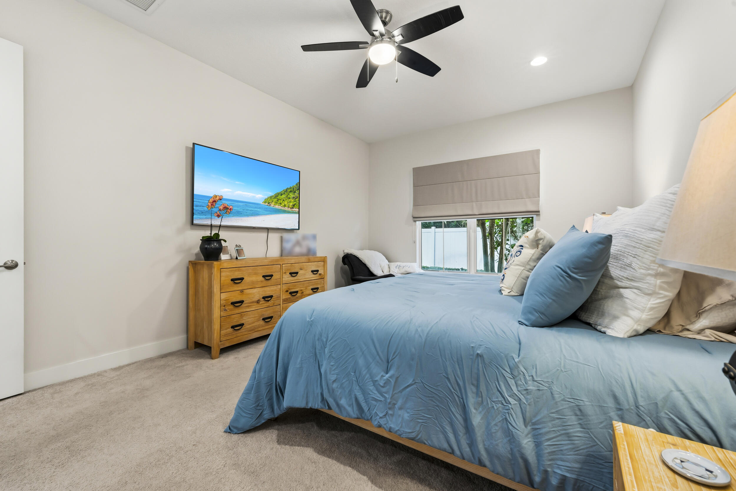 POINTE MIDTOWN - Residential