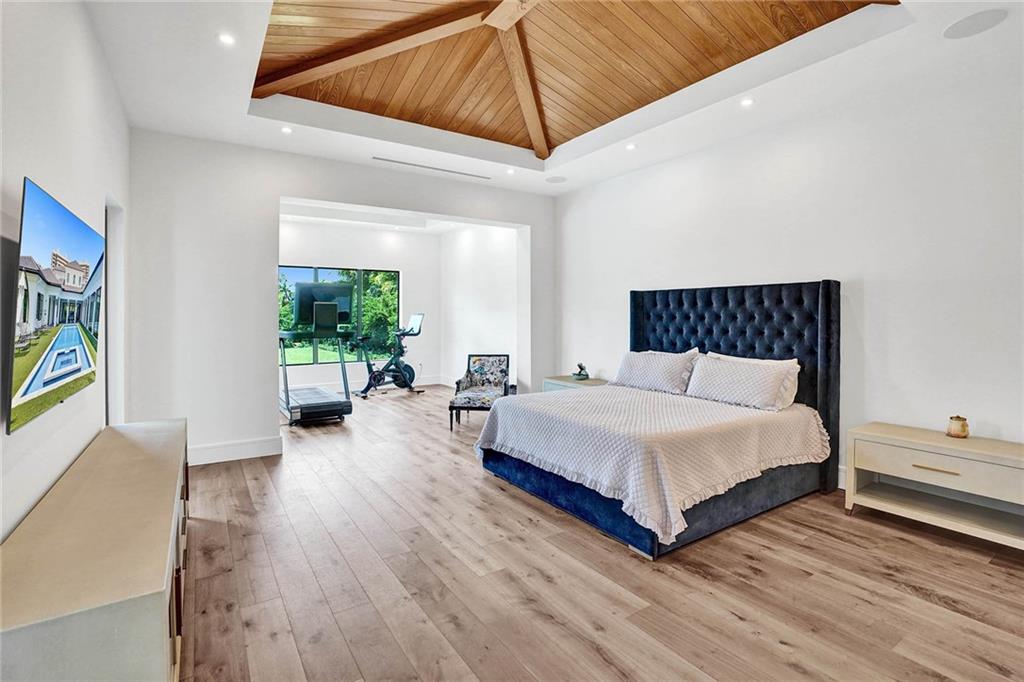SEA RANCH LAKES - Residential