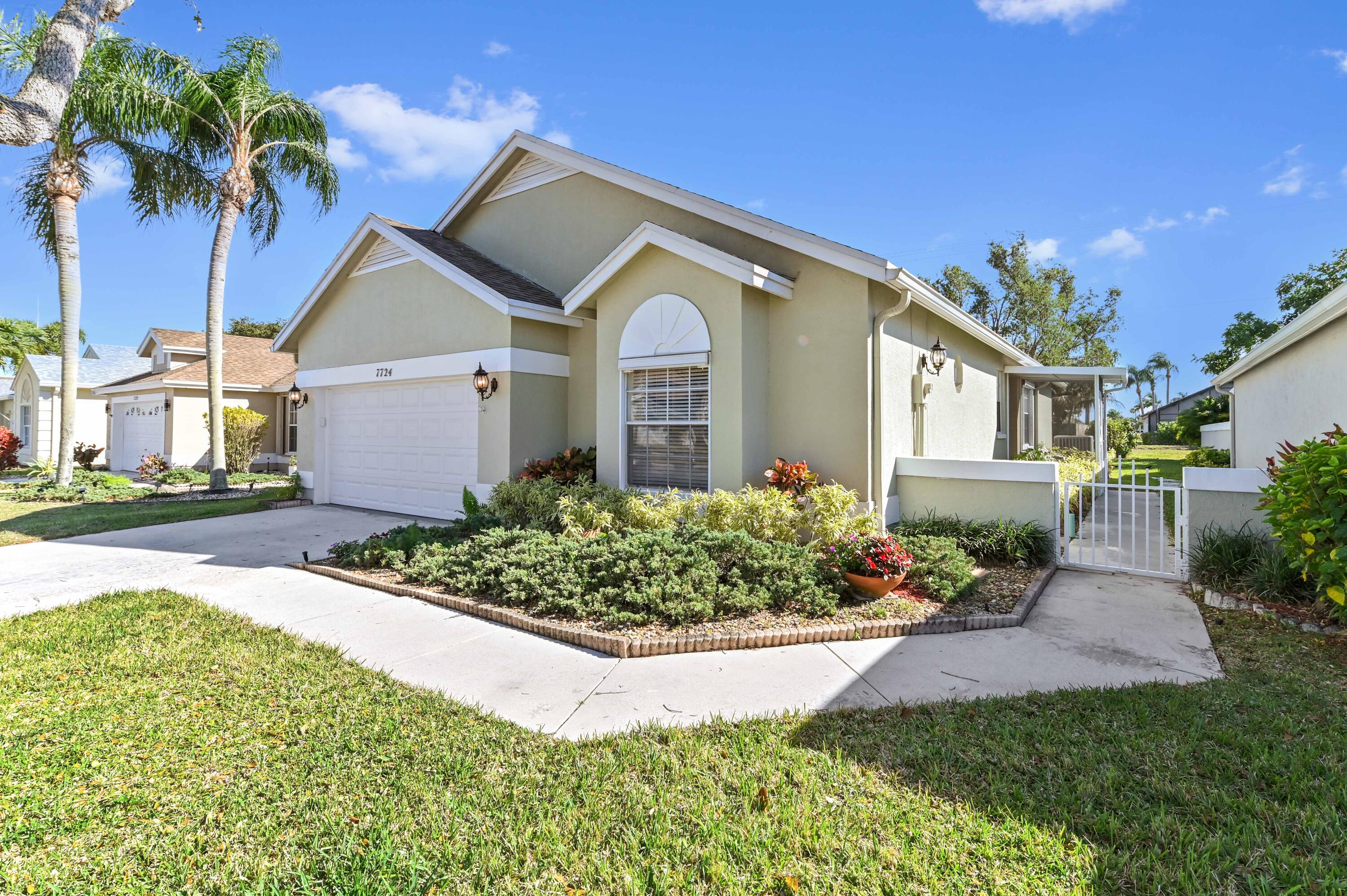 PINE RIDGE AT DELRAY BEACH - Residential