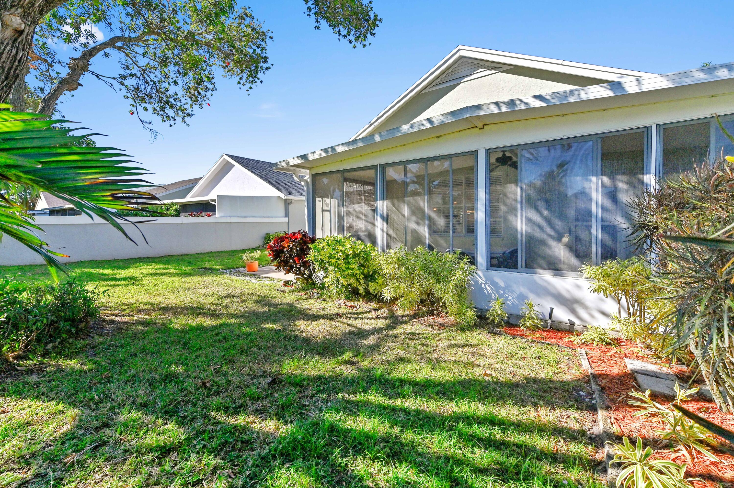 PINE RIDGE AT DELRAY BEACH - Residential