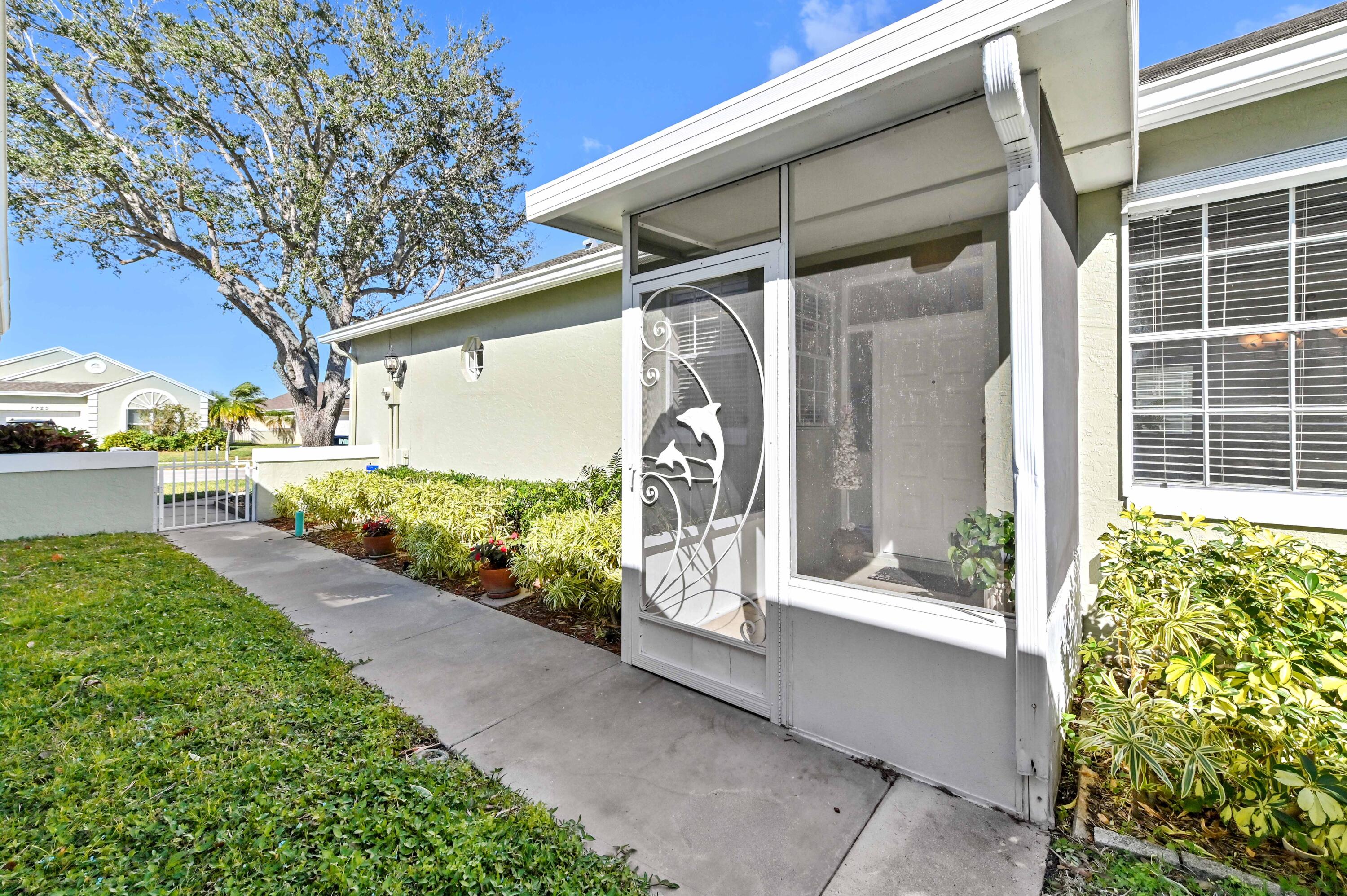 PINE RIDGE AT DELRAY BEACH - Residential