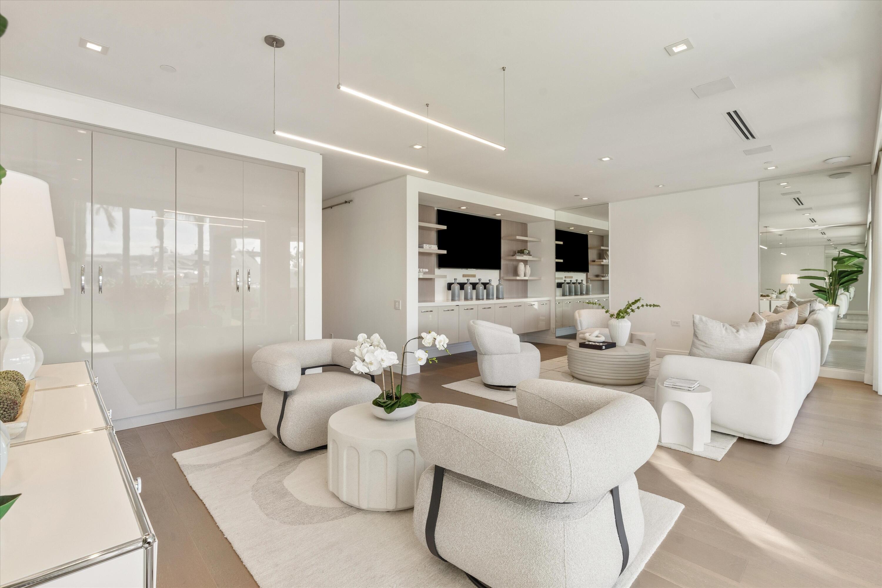 SEAGATE YACHT CLUB - Residential