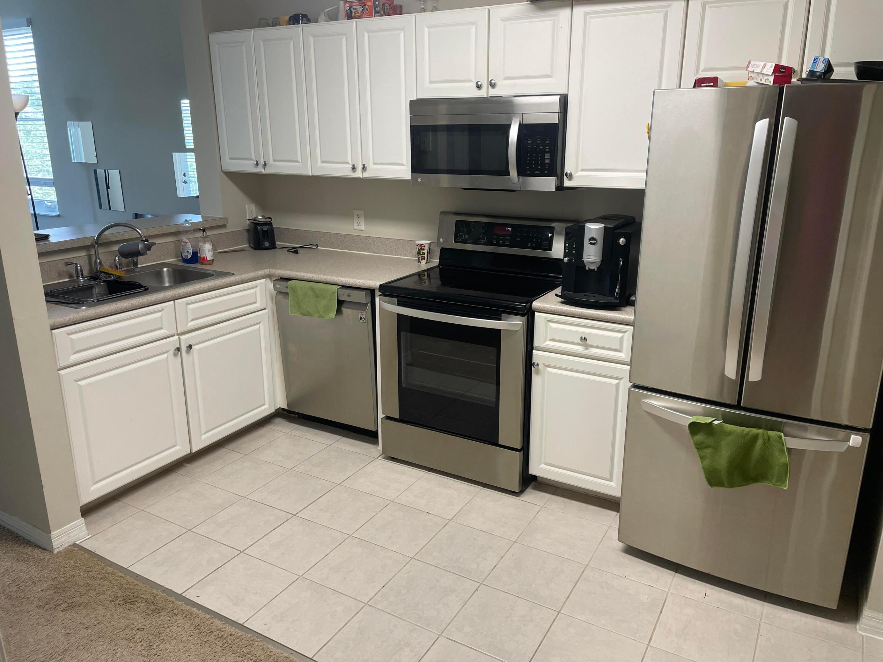 VILLAGE AT ABACOA CONDO - Residential Lease