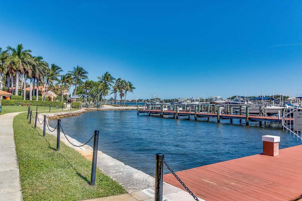YACHT CLUB ON THE INTRACOASTAL CONDOMINIUM - Residential Lease