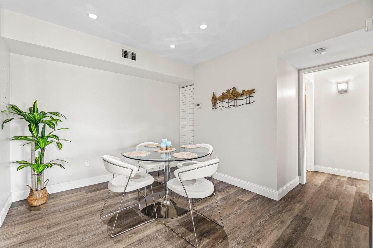 YACHT CLUB ON THE INTRACOASTAL CONDOMINIUM - Residential Lease