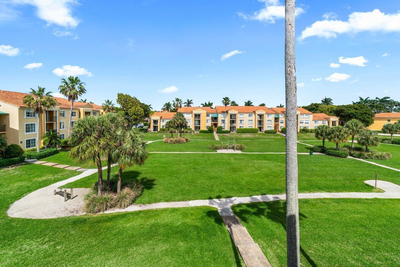 YACHT CLUB ON THE INTRACOASTAL CONDOMINIUM - Residential Lease