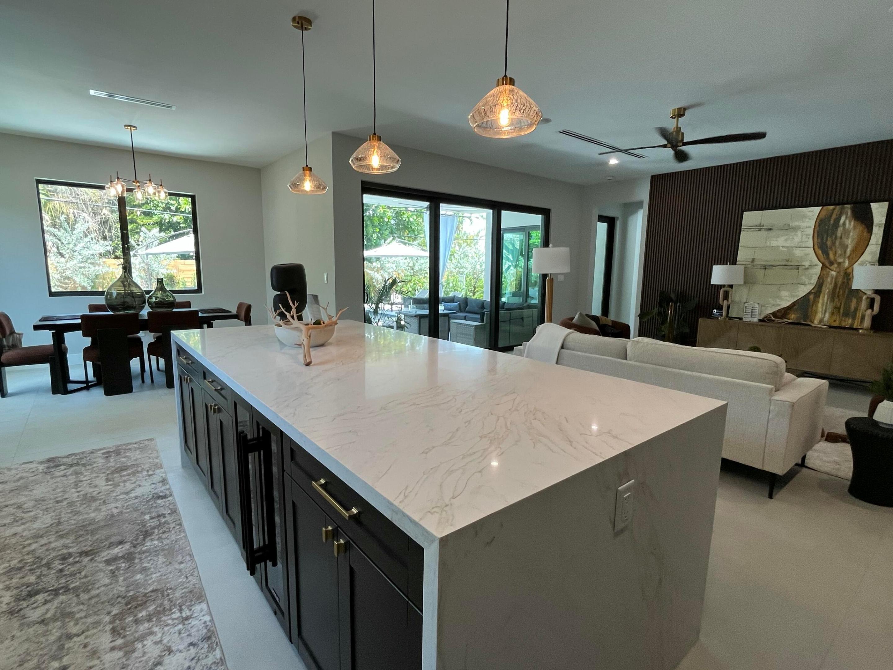 POINSETTIA HEIGHTS - Residential