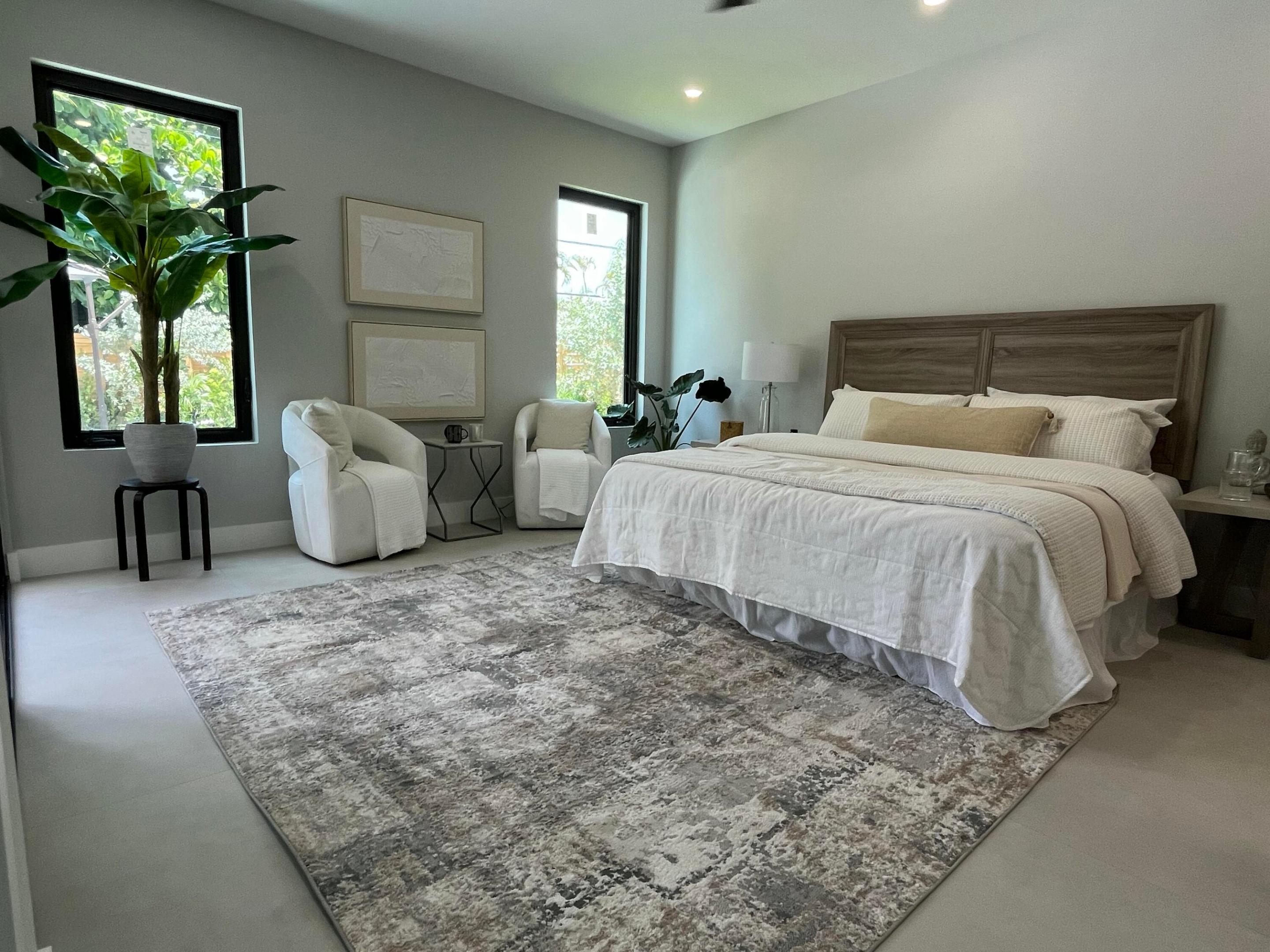 POINSETTIA HEIGHTS - Residential