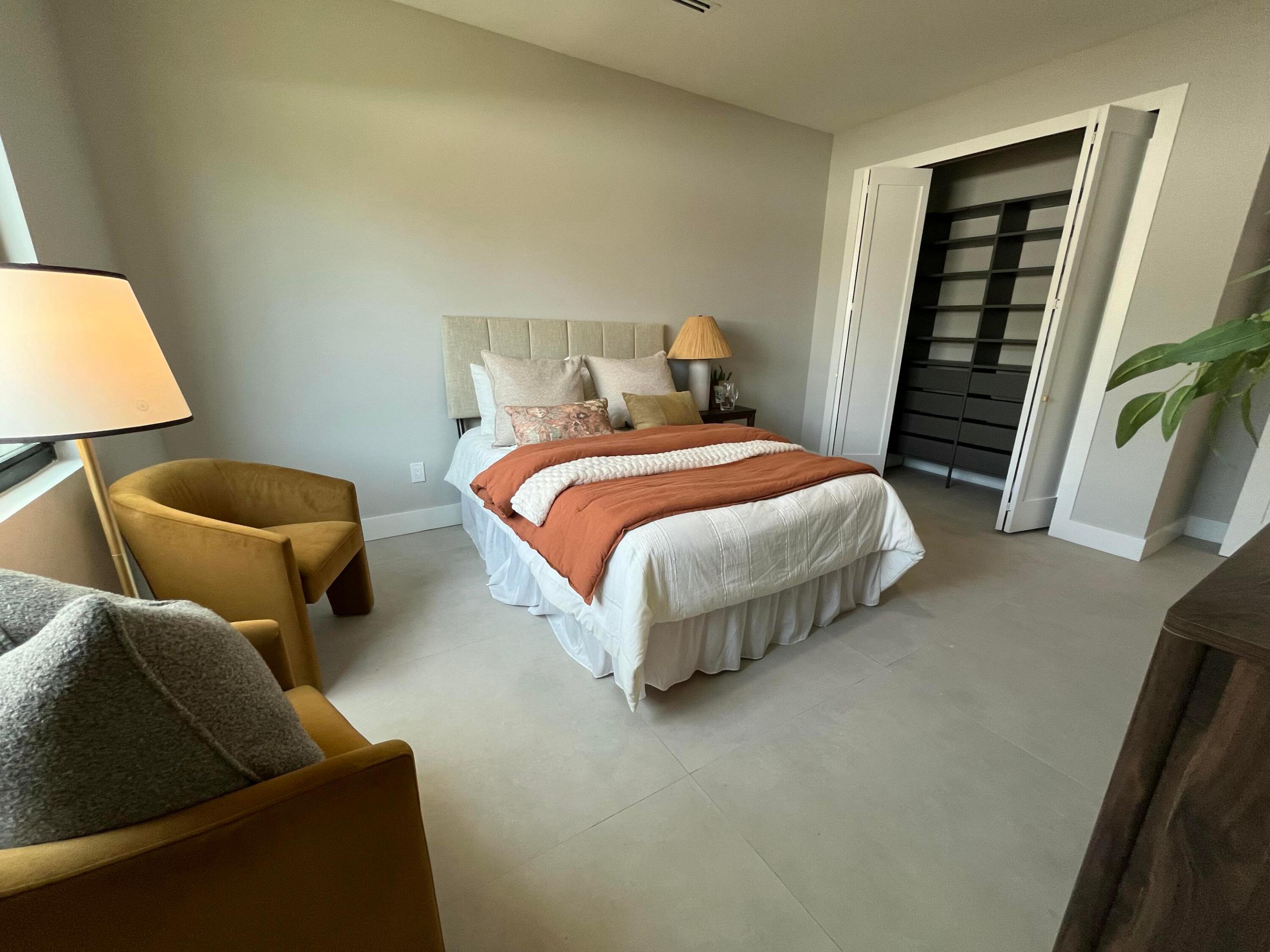 POINSETTIA HEIGHTS - Residential