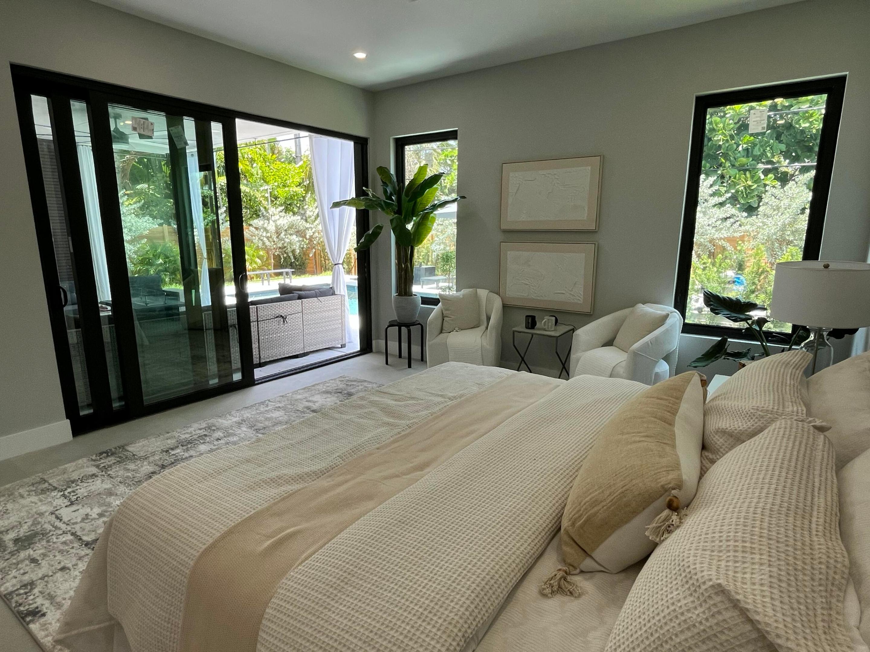 POINSETTIA HEIGHTS - Residential