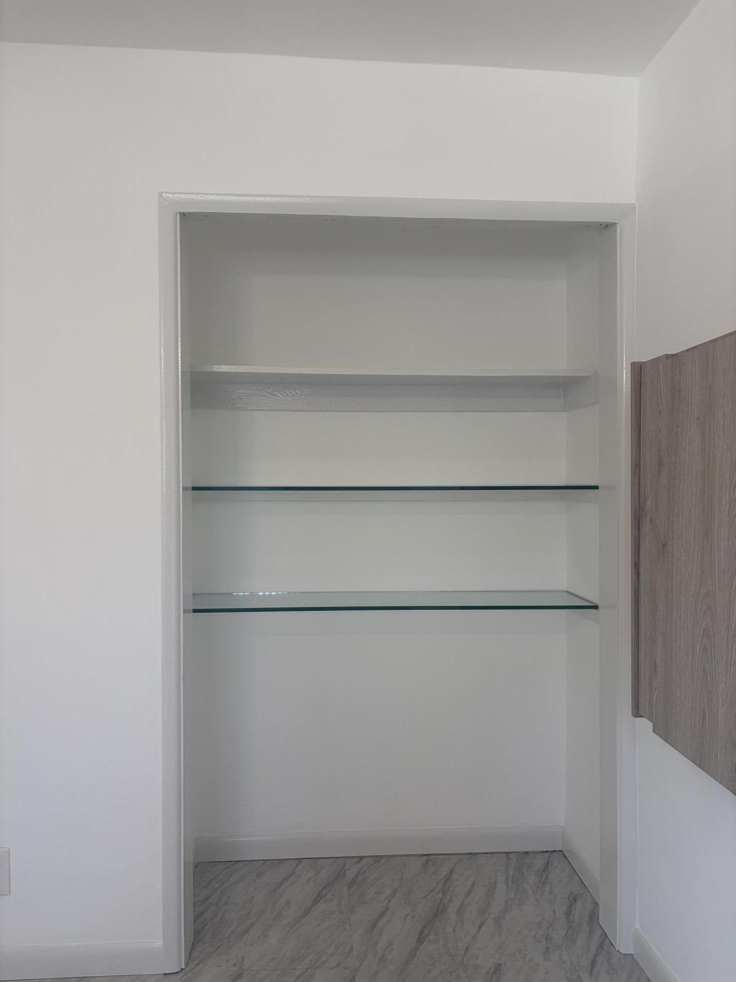 HOLLYWOOD PLACE - Residential Lease