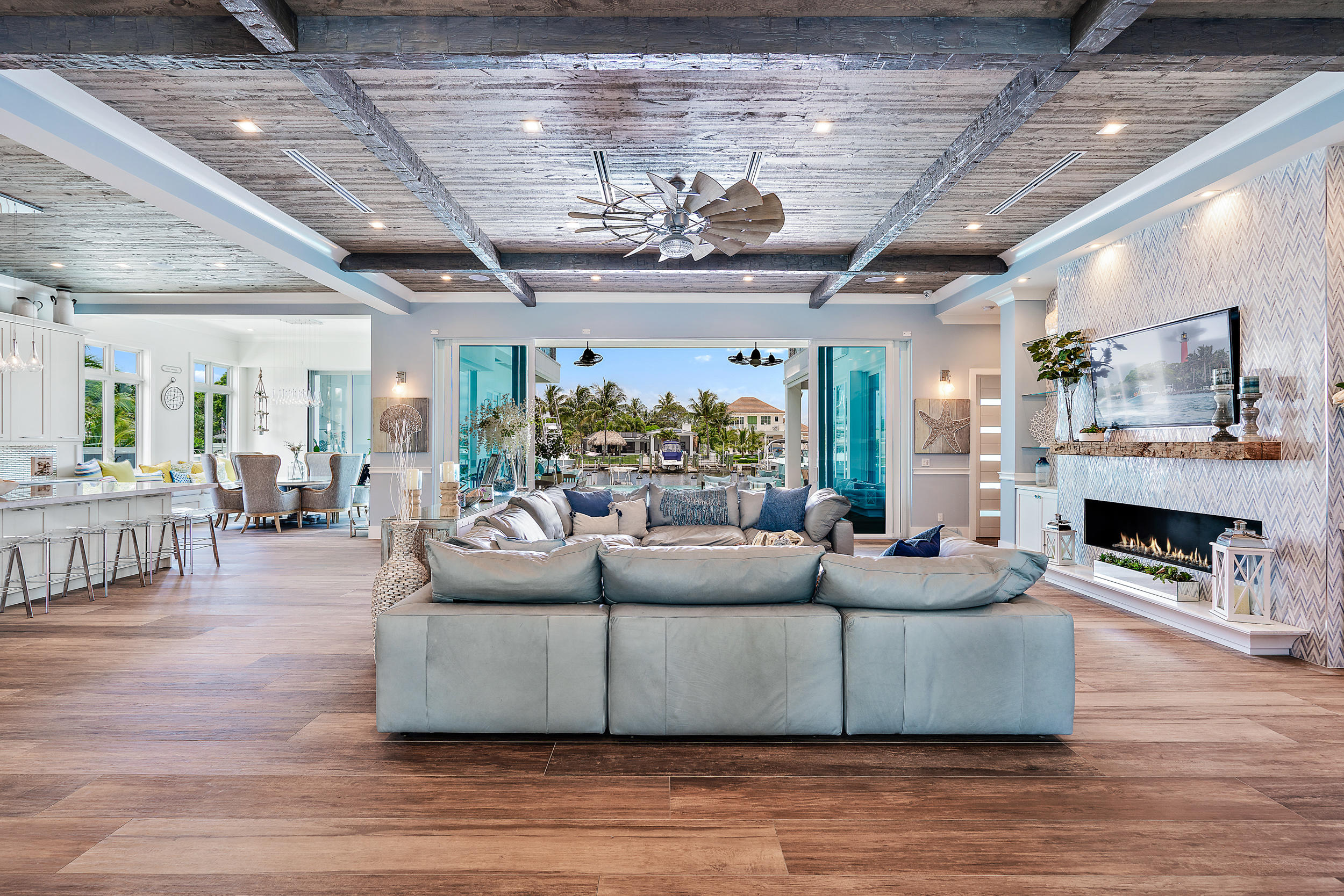 NORTH PALM BEACH VILLAGE OF 6 - Residential