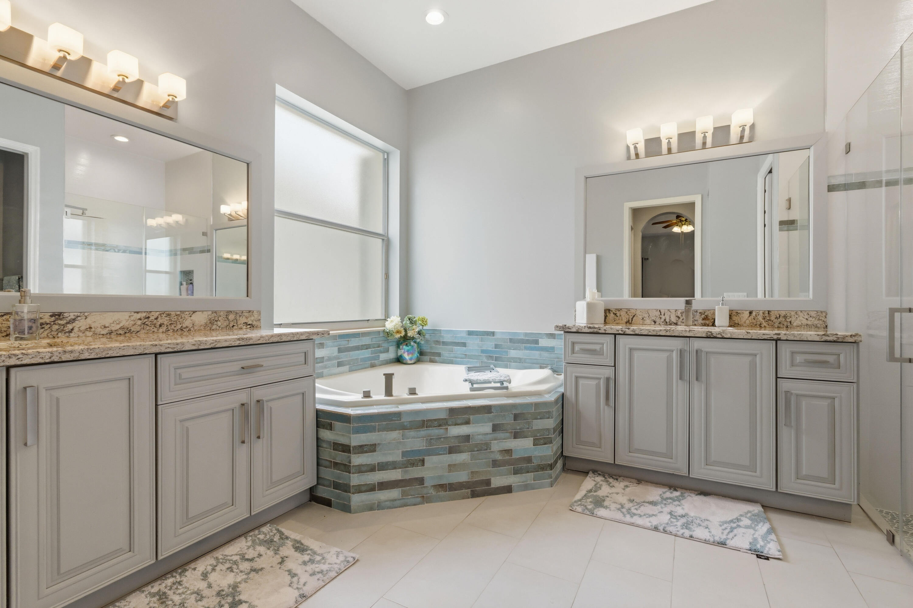 HERON BAY CENTRAL - Residential Lease