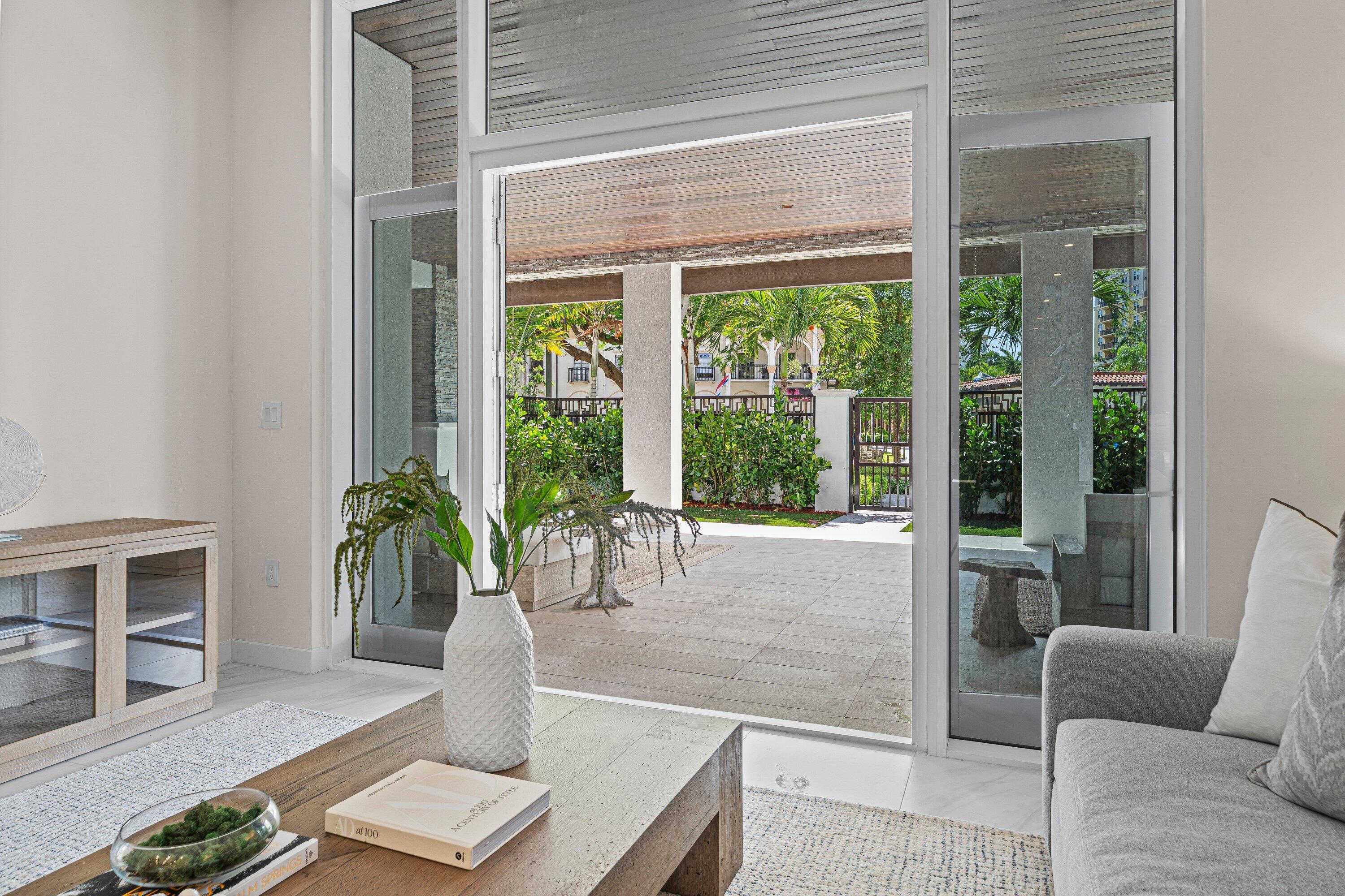 ALINA 220 BOCA RATON CONDO - Residential