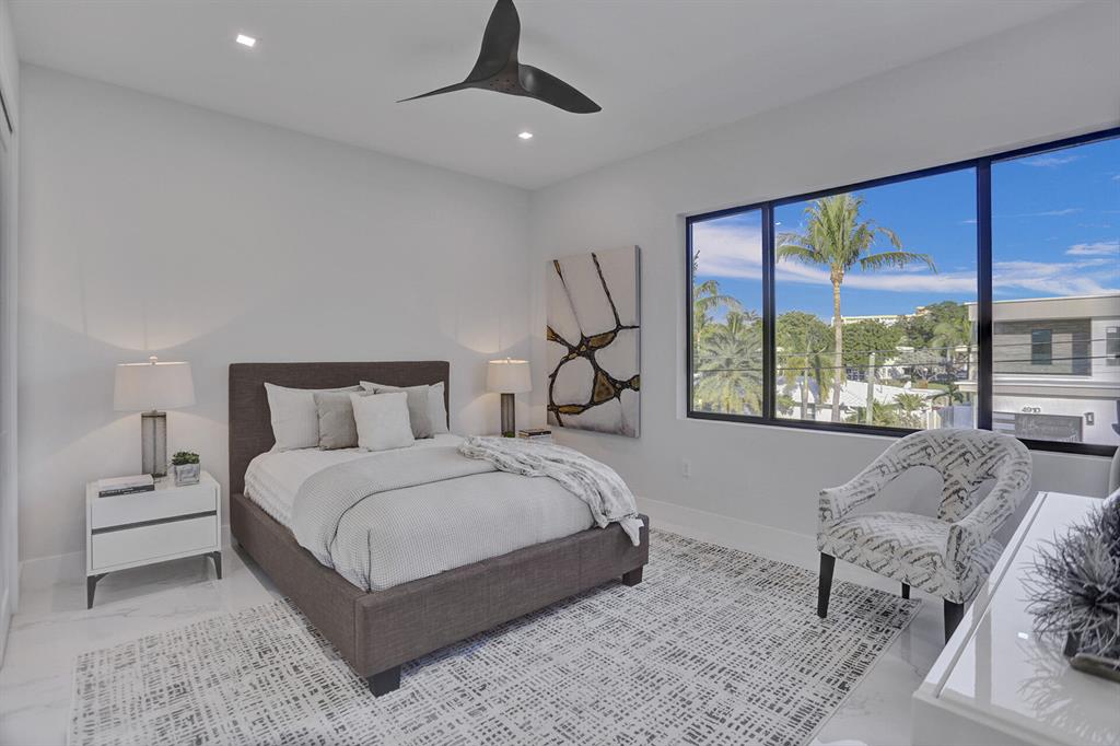 CORAL KEY VILLAS 3RD SEC - Residential