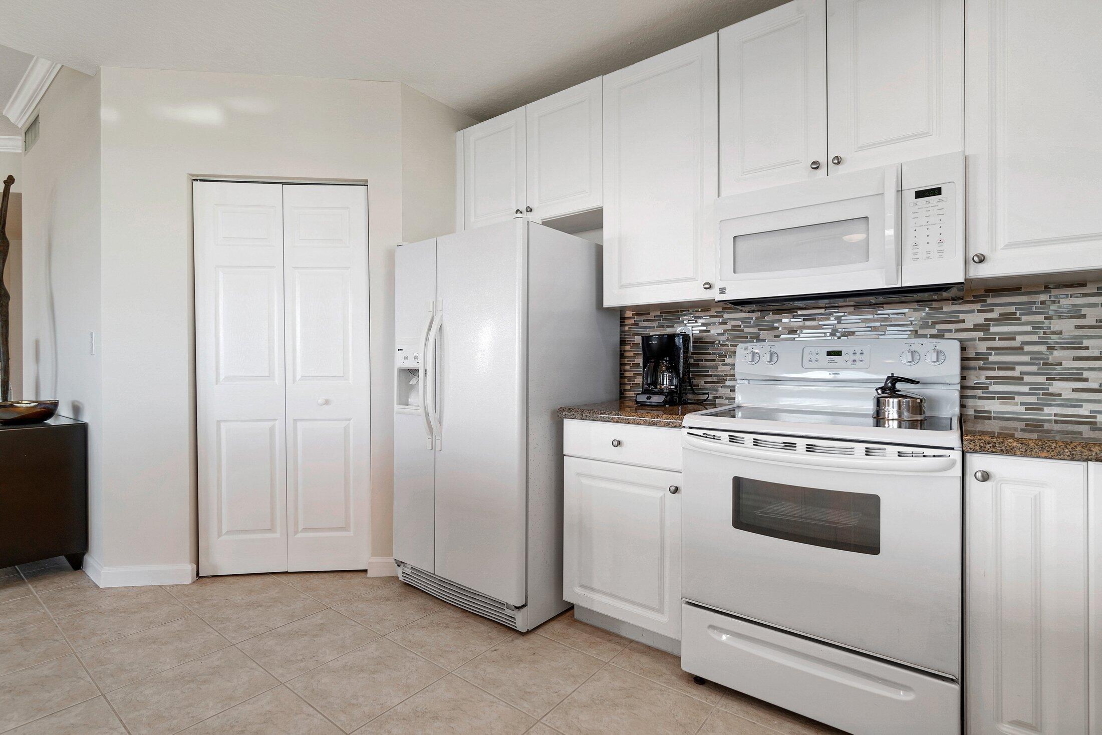 JUNO OCEAN KEY CONDO - Residential Lease