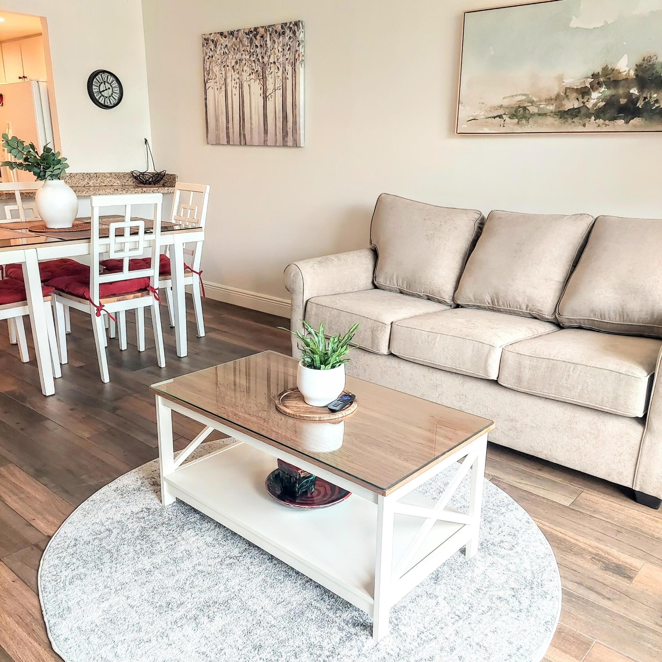 LAKESHORE CLUB CONDO - Residential Lease