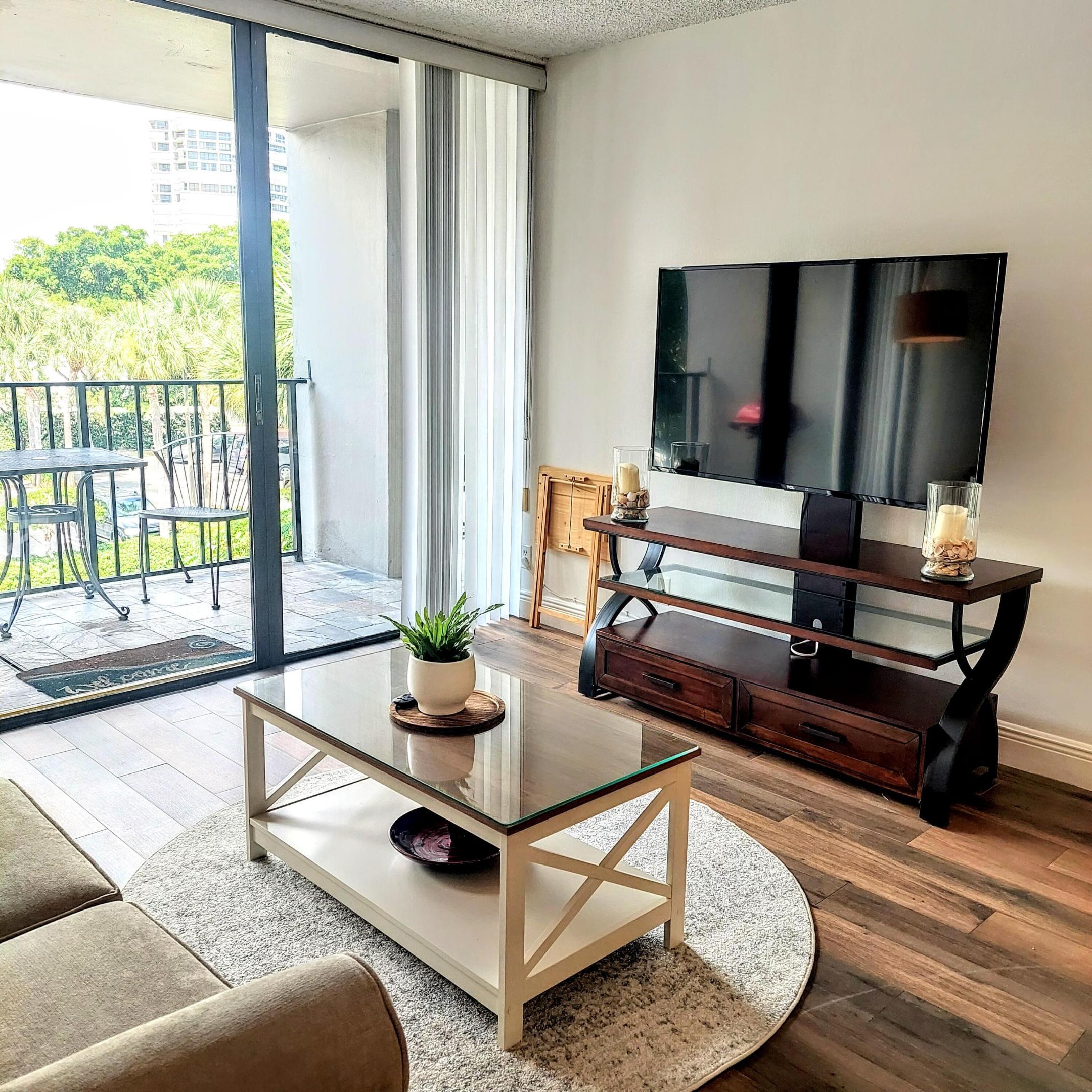 LAKESHORE CLUB CONDO - Residential Lease