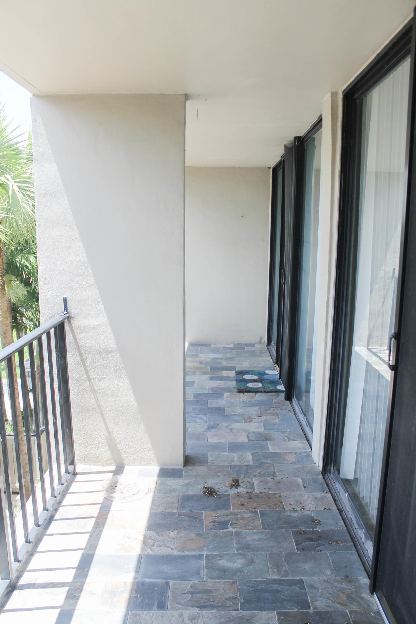 LAKESHORE CLUB CONDO - Residential Lease