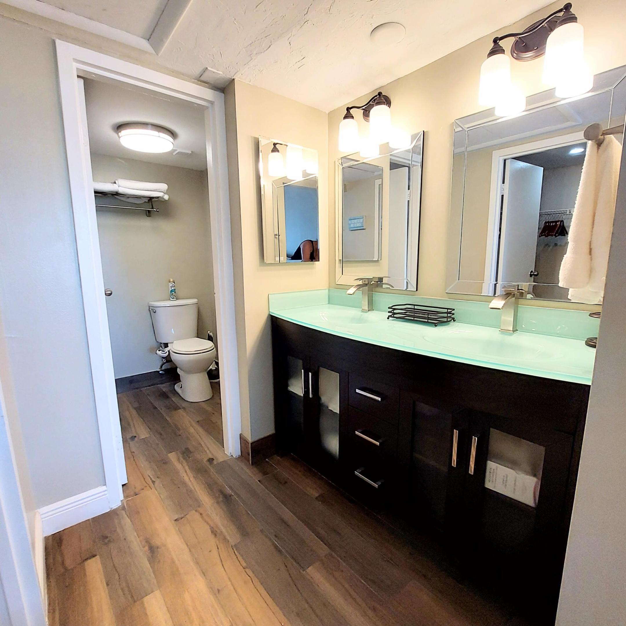 LAKESHORE CLUB CONDO - Residential Lease