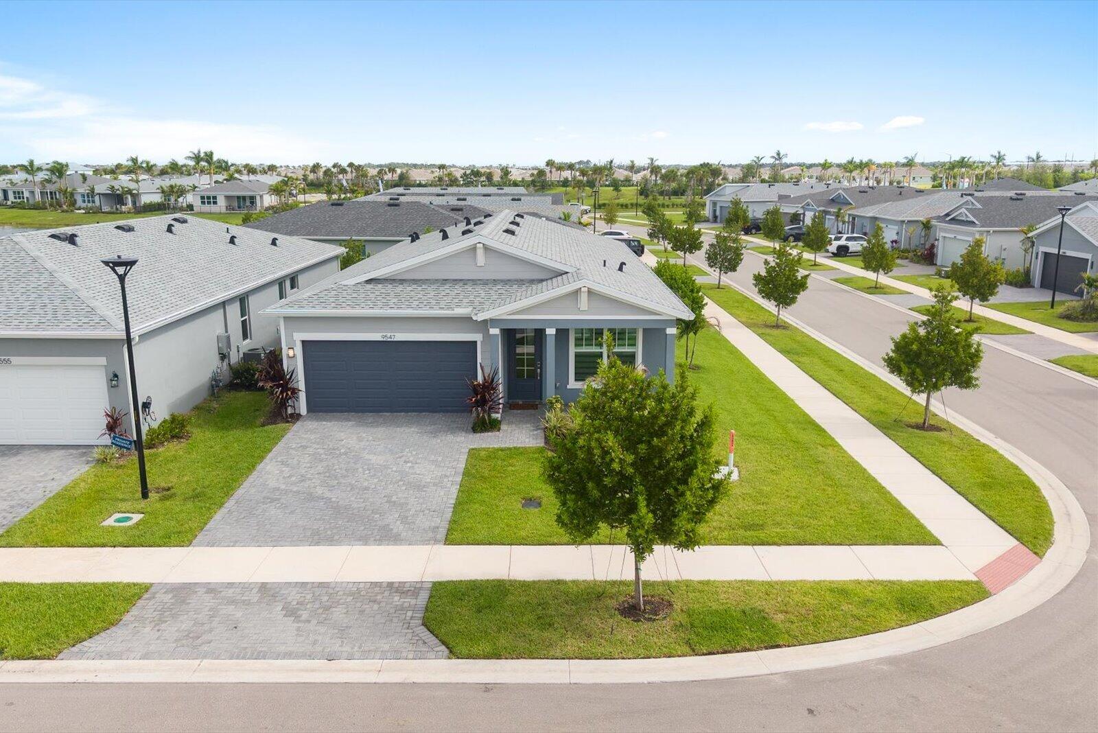 SOUTHERN GROVE PARCEL 28 REPLAT - Residential