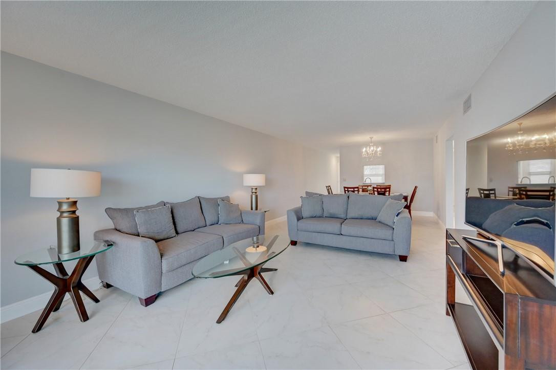 WYNMOOR VILLAGE - Residential