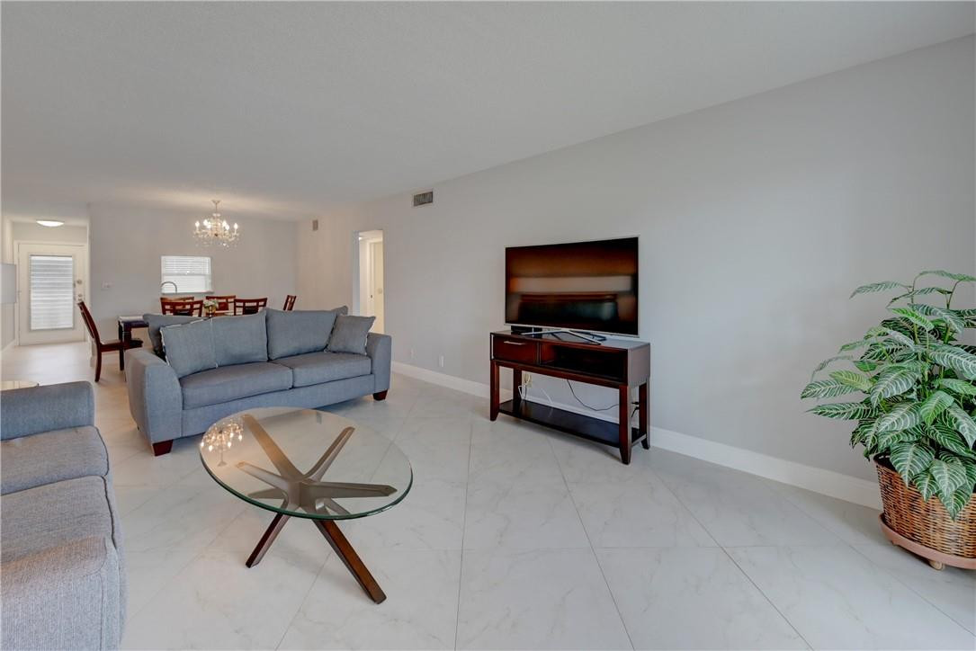 WYNMOOR VILLAGE - Residential