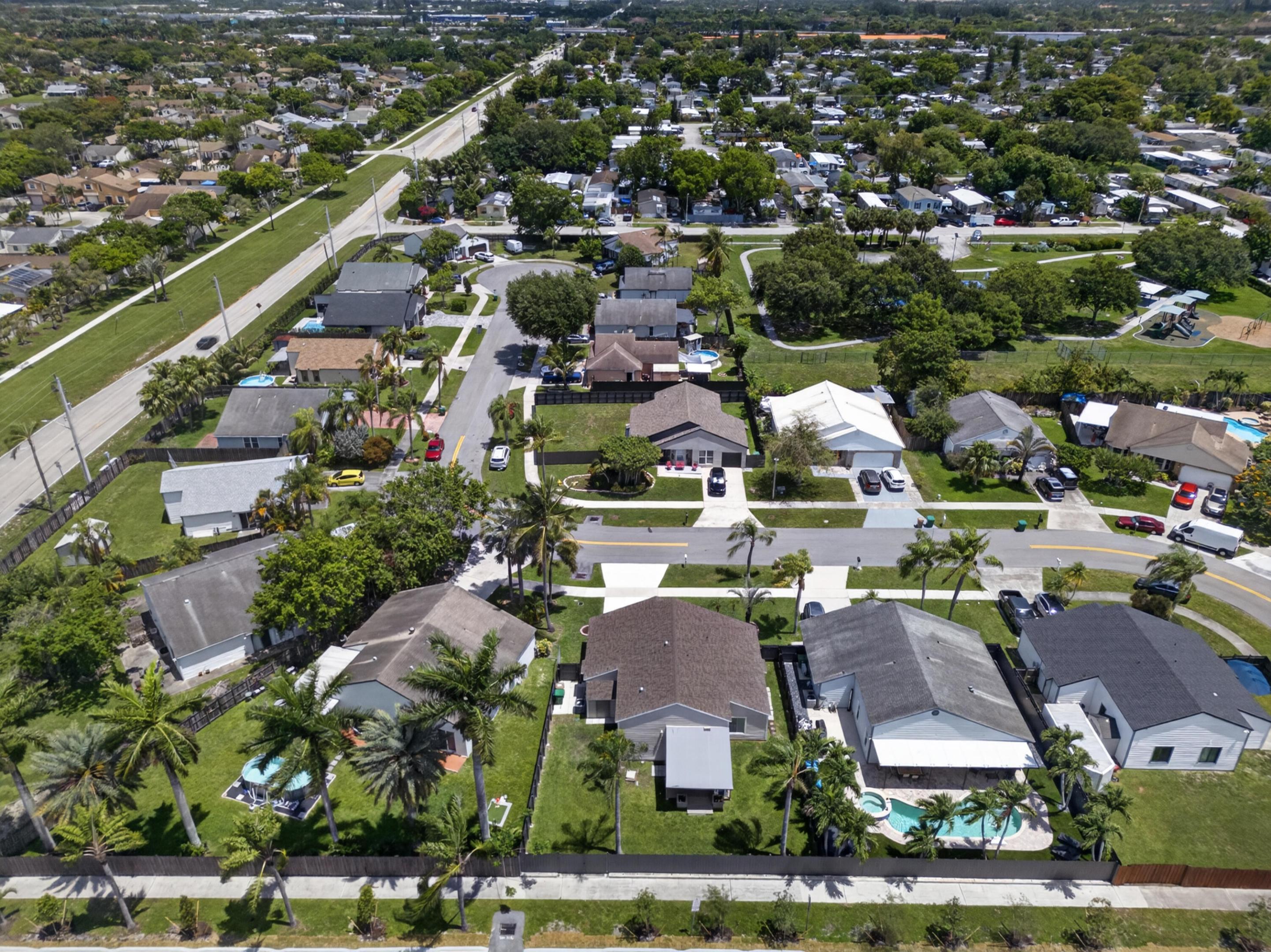 FAMILY HOMES - Residential