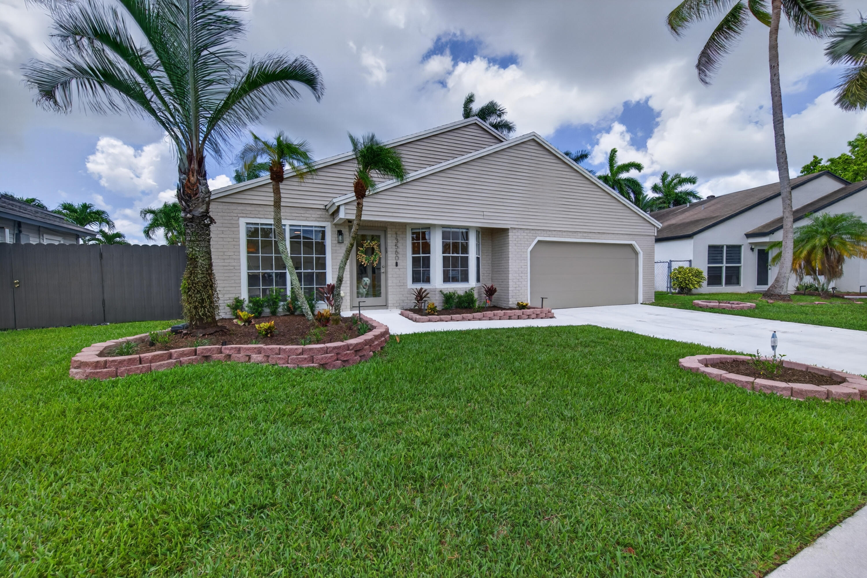 FAMILY HOMES - Residential