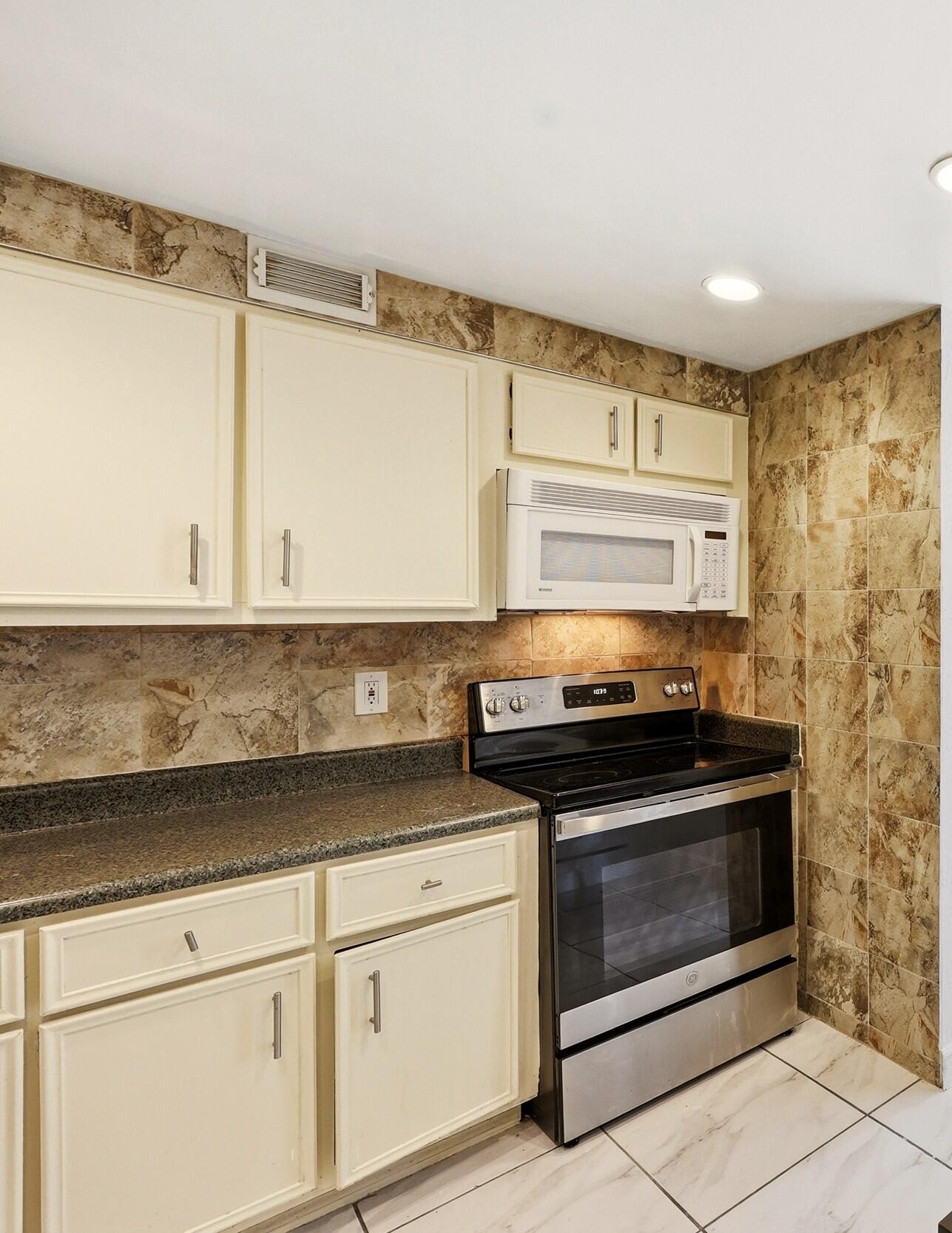 OCEAN VIEW TOWERS CONDO - Residential