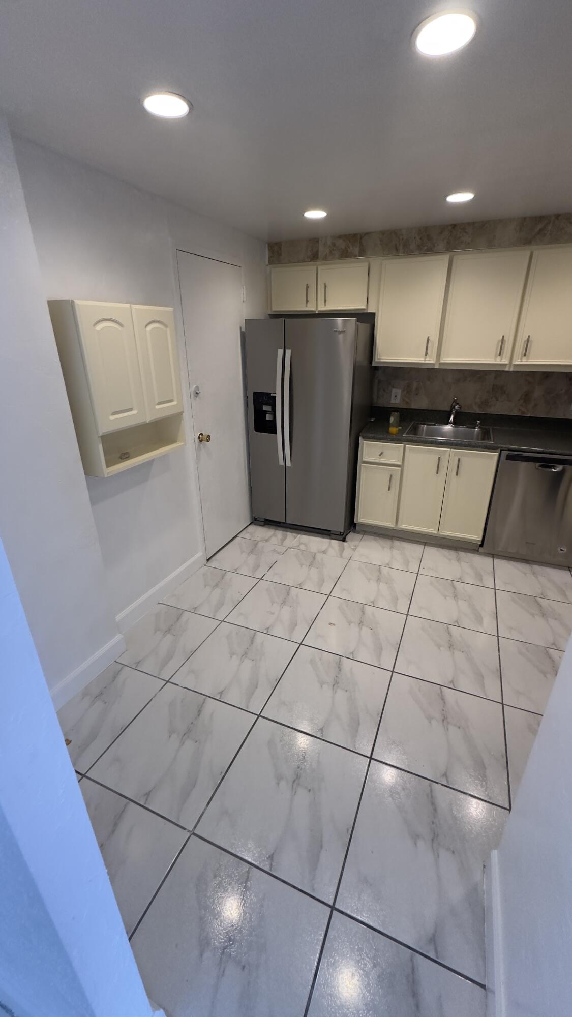 OCEAN VIEW TOWERS CONDO - Residential