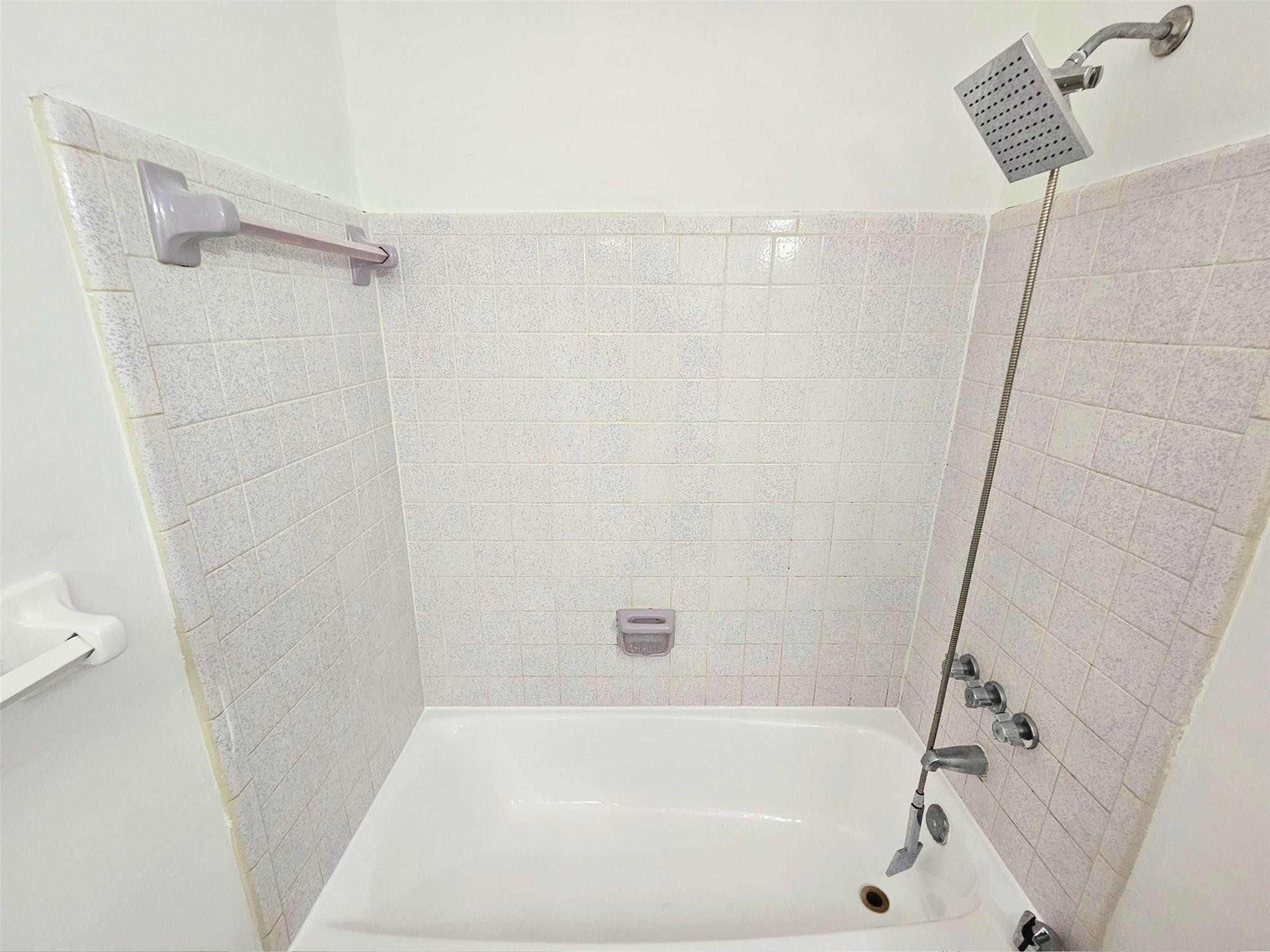 STRANAHANS SUB - Residential Lease