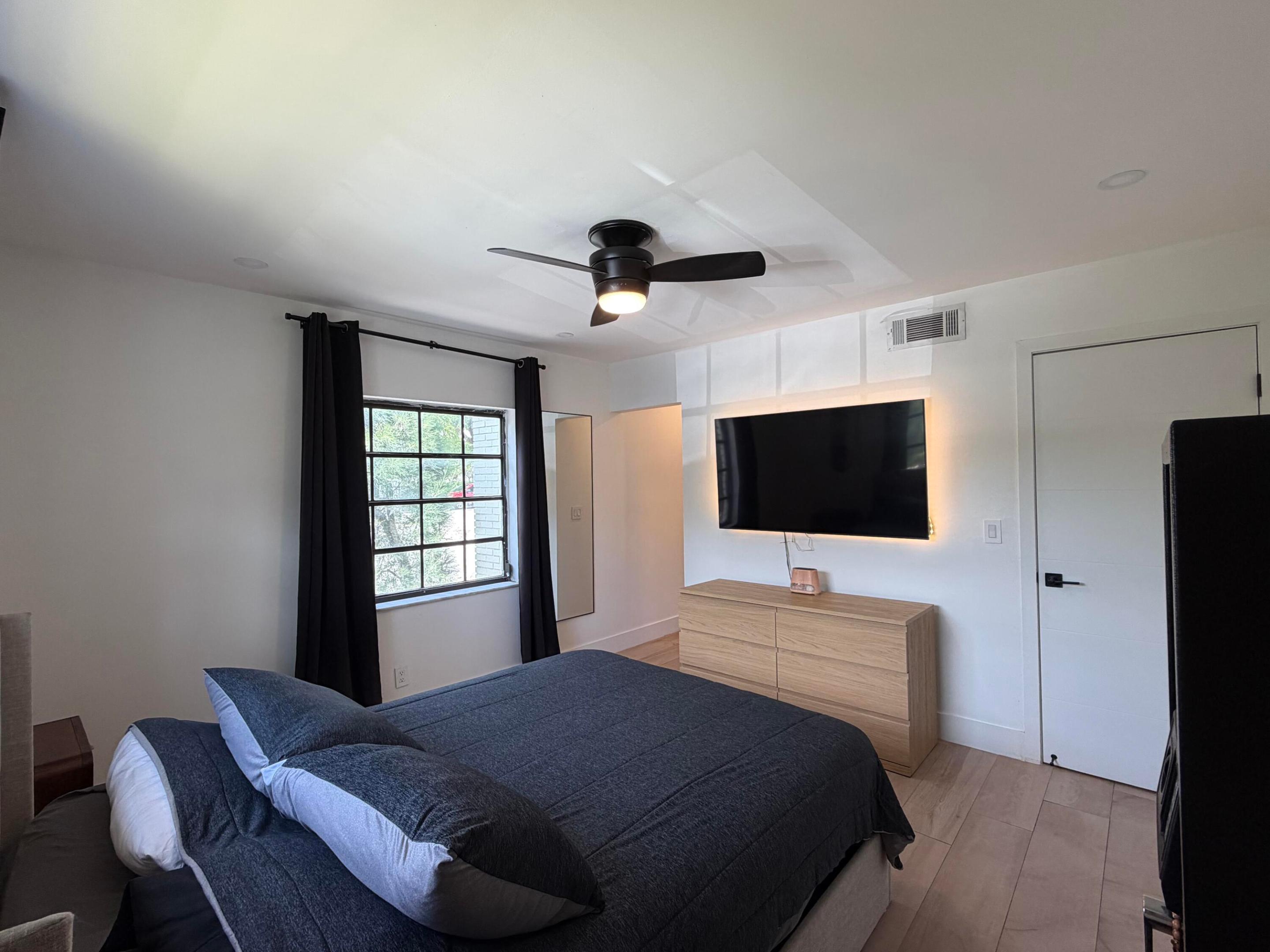 CYPRESS CLUB CONDO - Residential