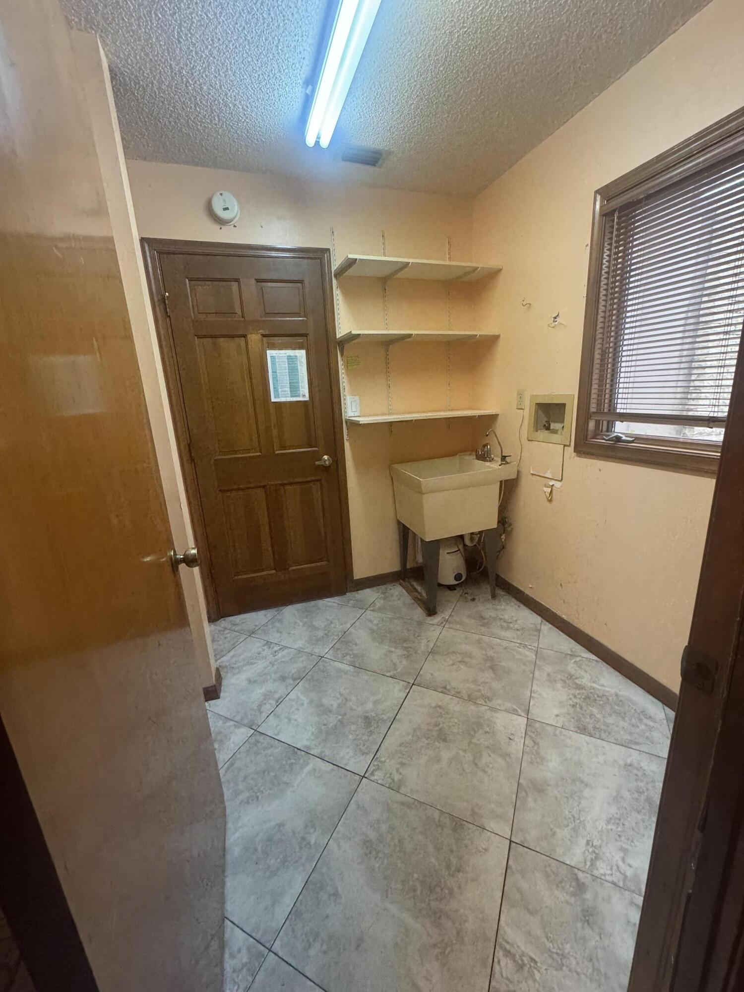 MONTE CARLO COUNTRY CLUB UNIT 1 - Residential